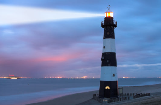 Breskens Lighthouse: A Symbol of Resilience and Maritime Heritage
