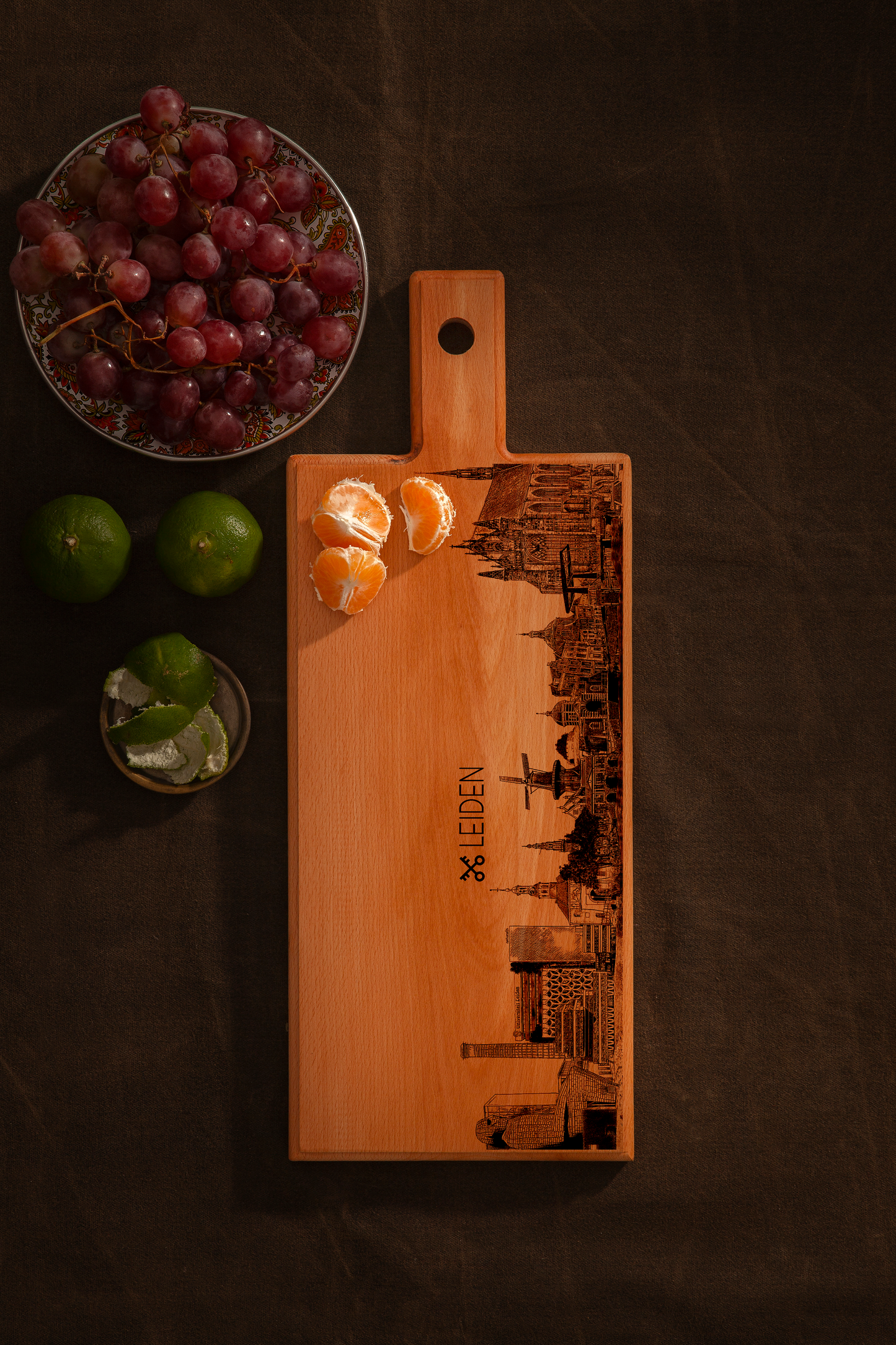 LEIDEN SKYLINE MEDIUM SERVING BOARD