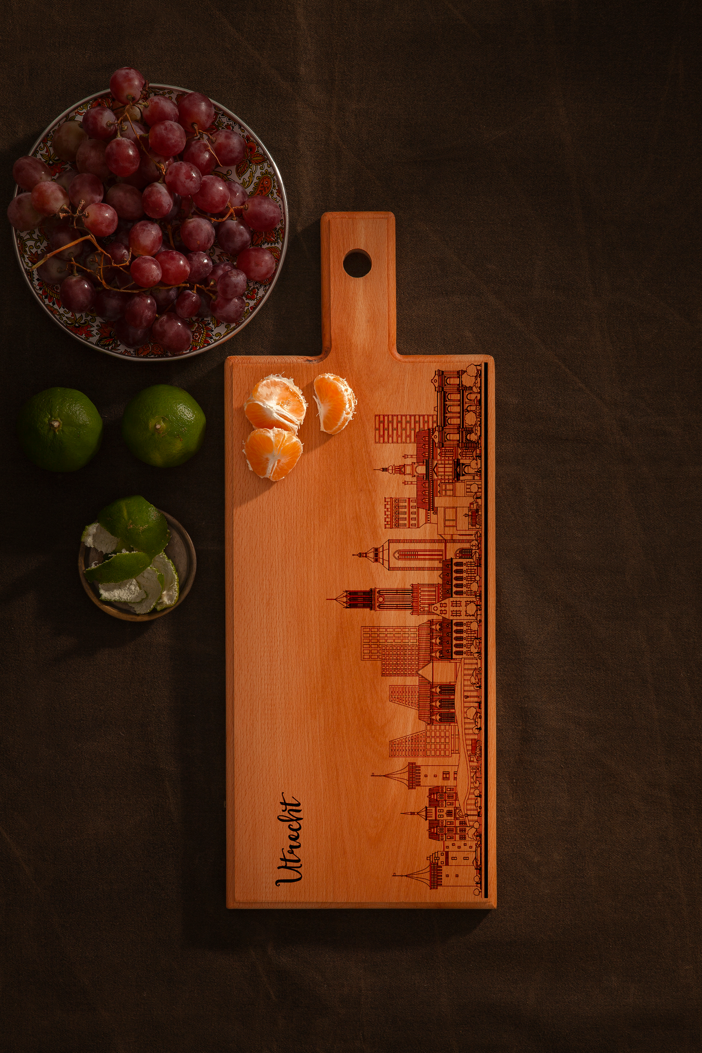 UTRECHT SKYLINE MEDIUM SERVING BOARD