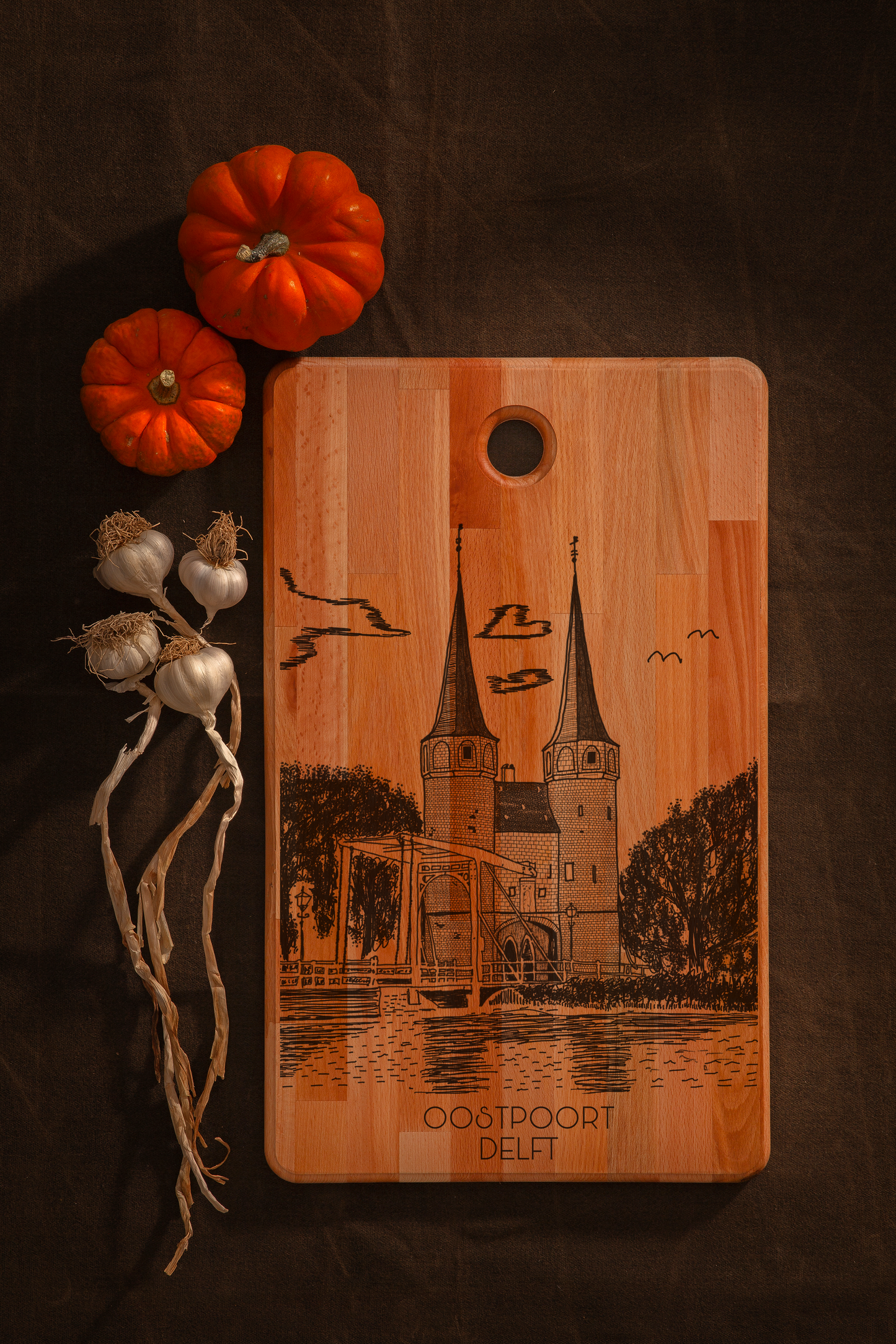 DELFT OOSTPOORT CUTTING BOARD