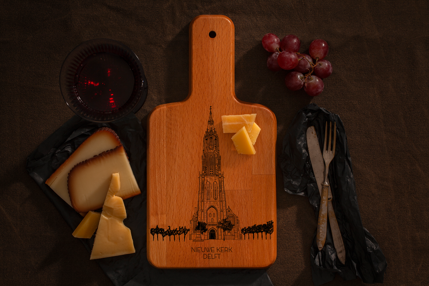 DELFT NIUEWE KERK CHEESE BOARD