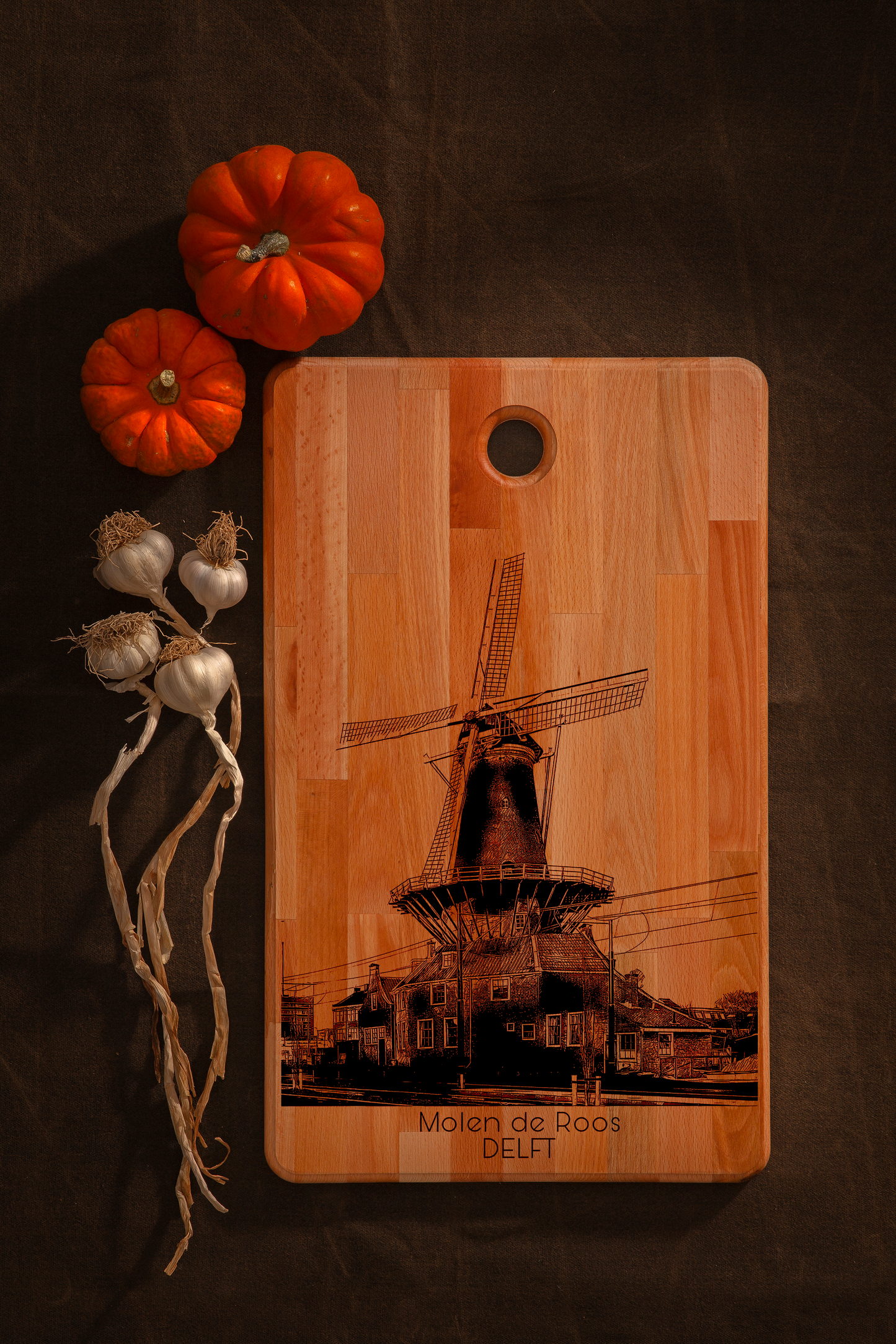 Delft, Molen de Roos, cutting board, slicing