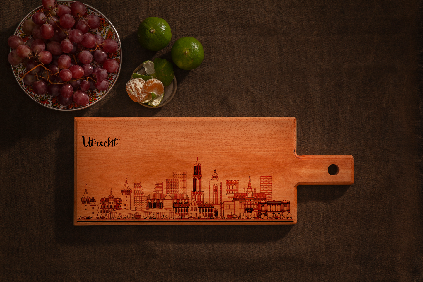 UTRECHT SKYLINE MEDIUM SERVING BOARD