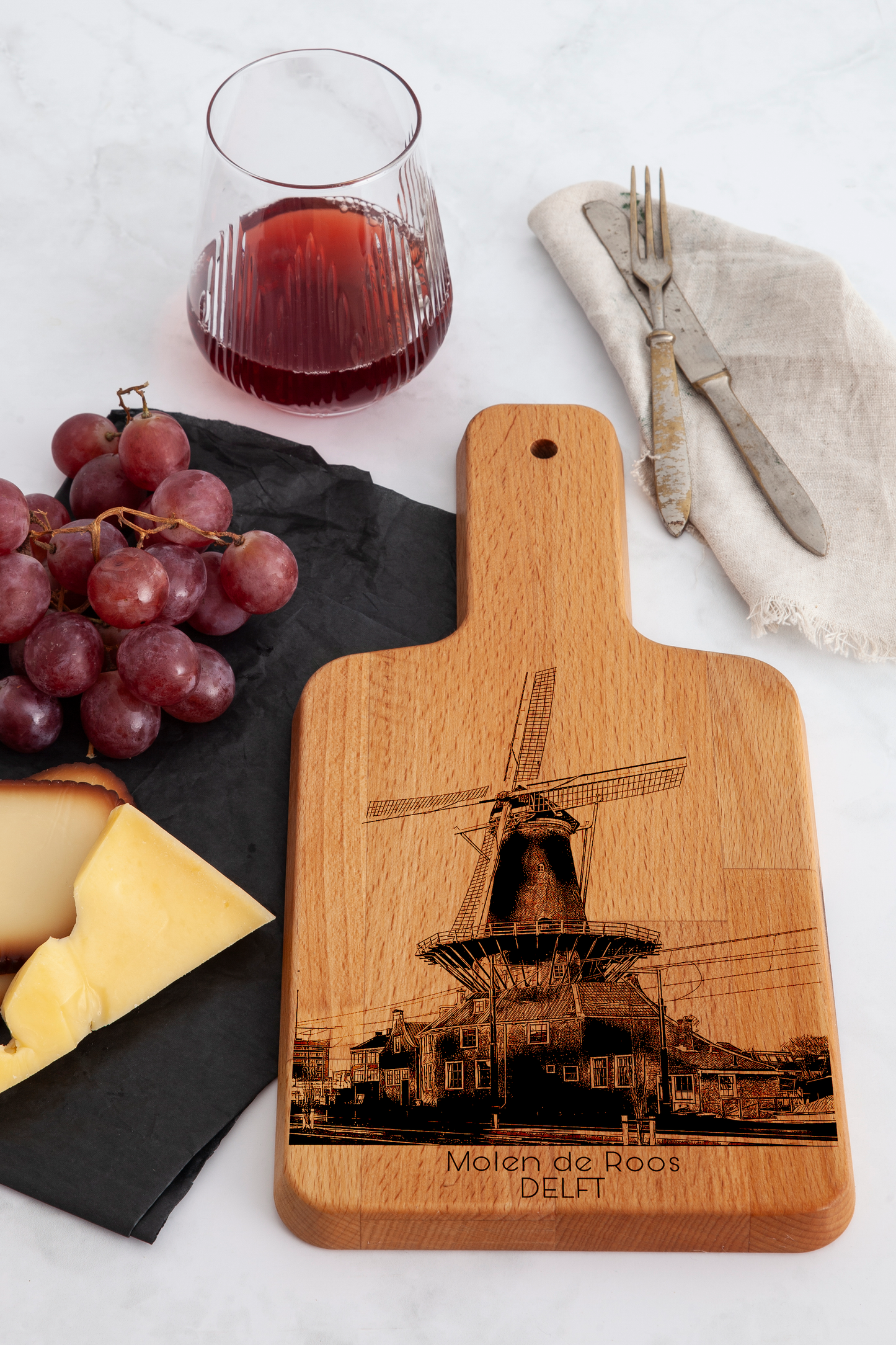 Delft, Molen de Roos, cheese board, on countertop