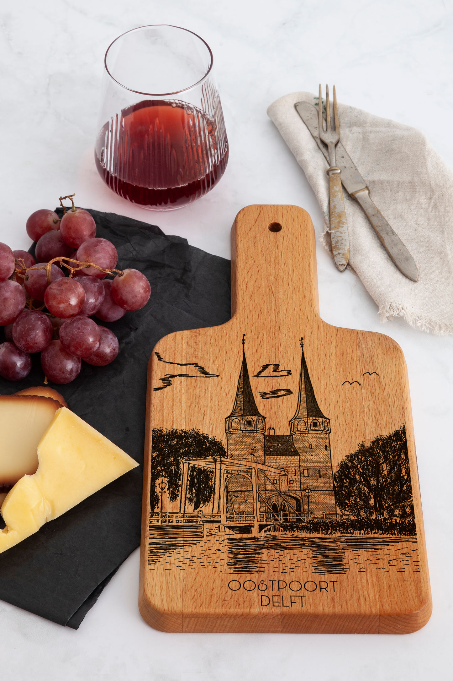 Delft, Oostpoort, cheese board, on countertop