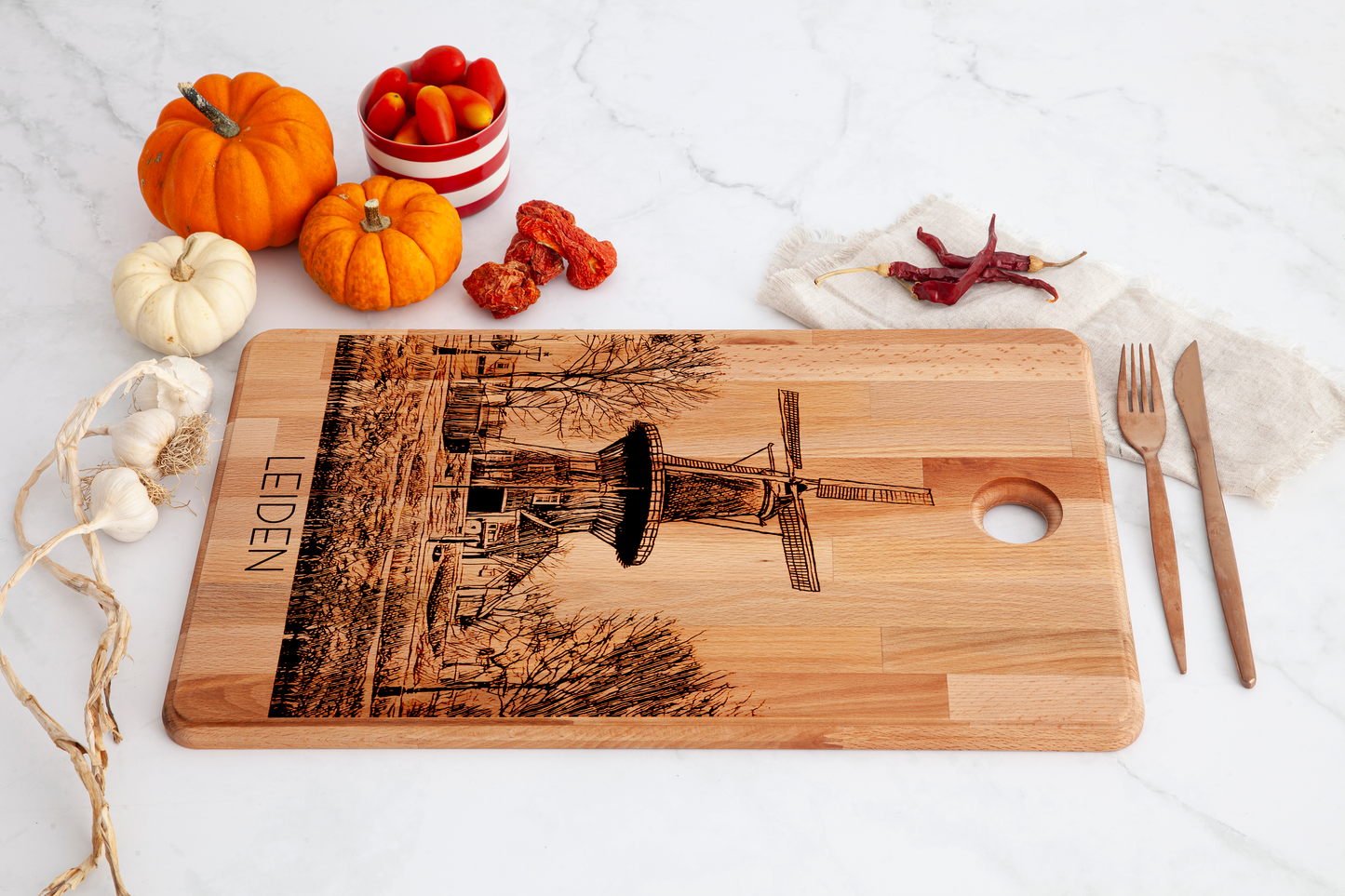 Leiden, Molen De Valk, cutting board, with knife