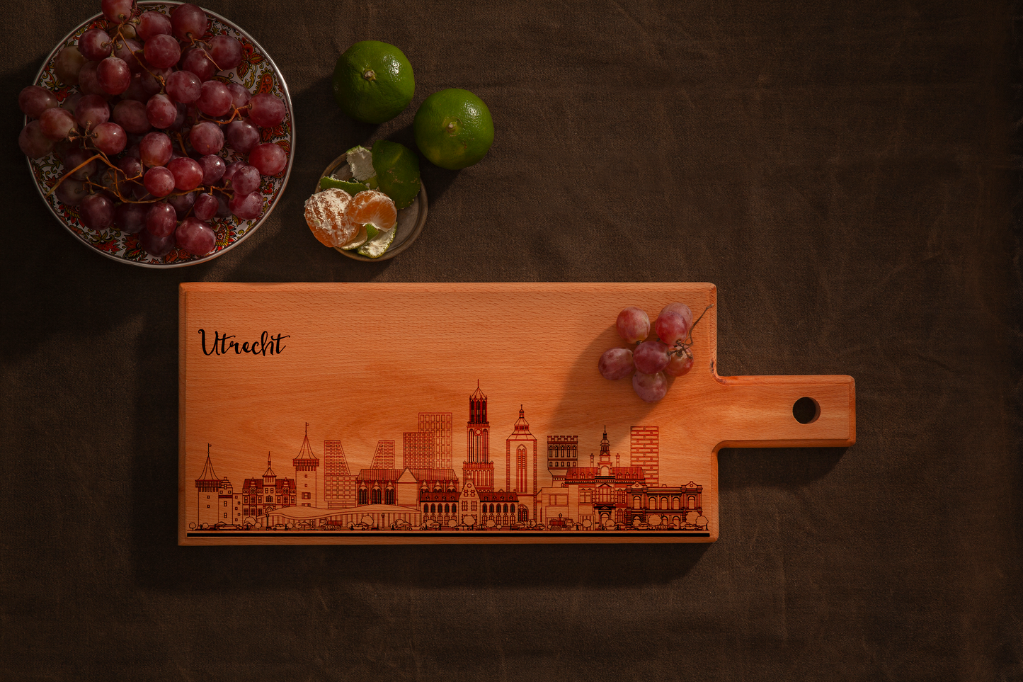 UTRECHT SKYLINE MEDIUM SERVING BOARD