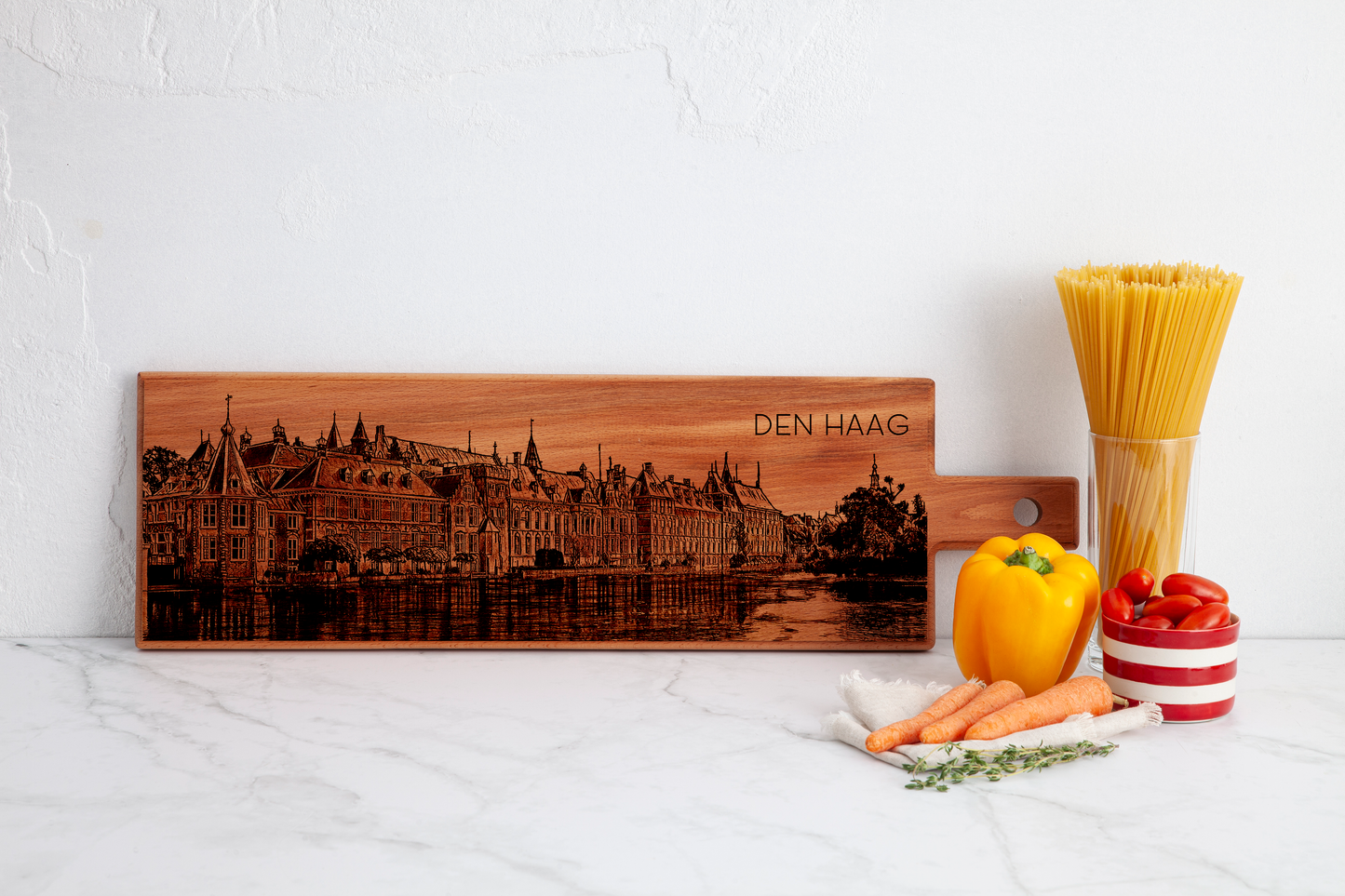 Handmade Den Haag Binnenhof Engraved Large Serving Board - Beech Wood