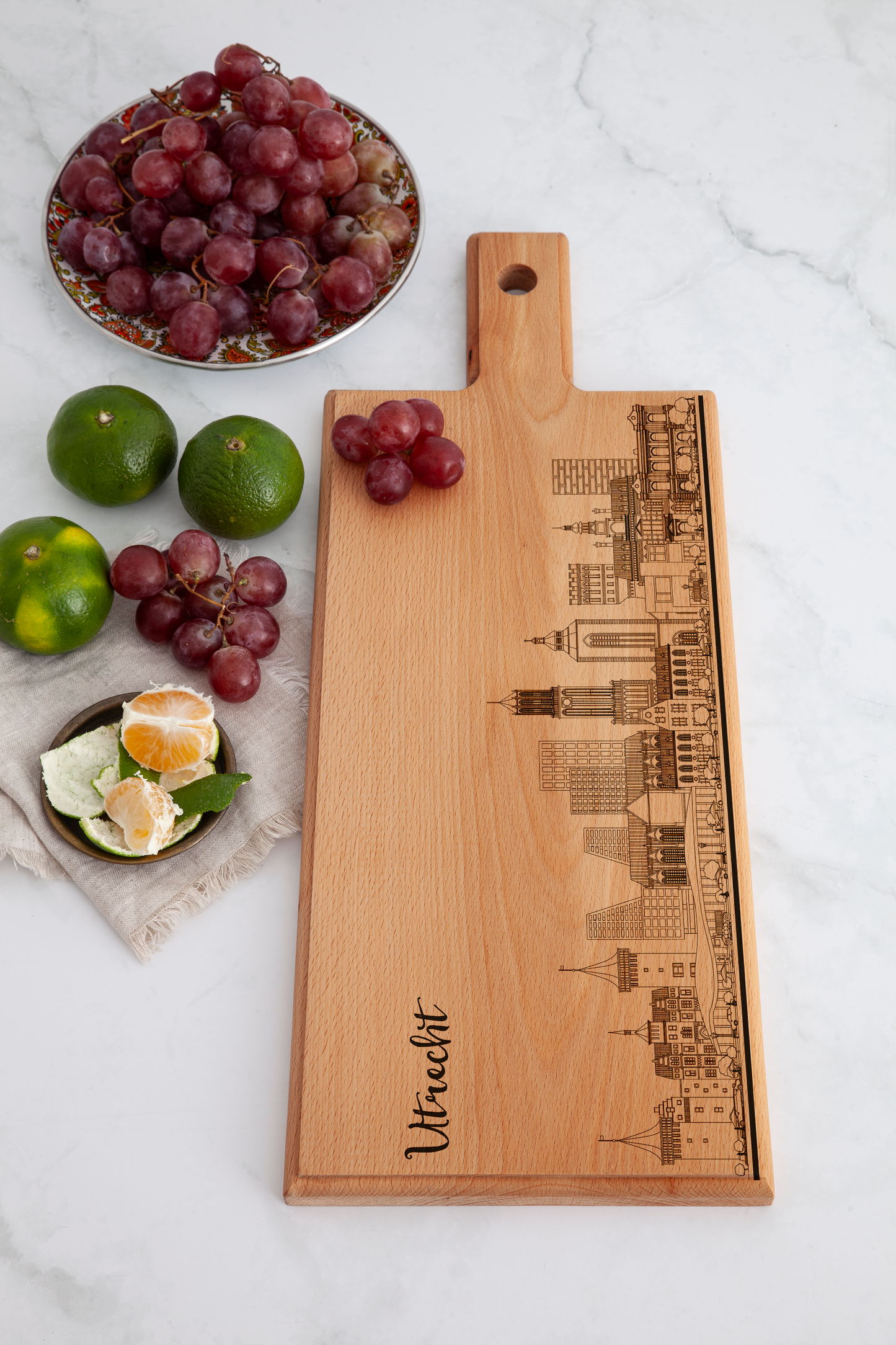 UTRECHT SKYLINE MEDIUM SERVING BOARD