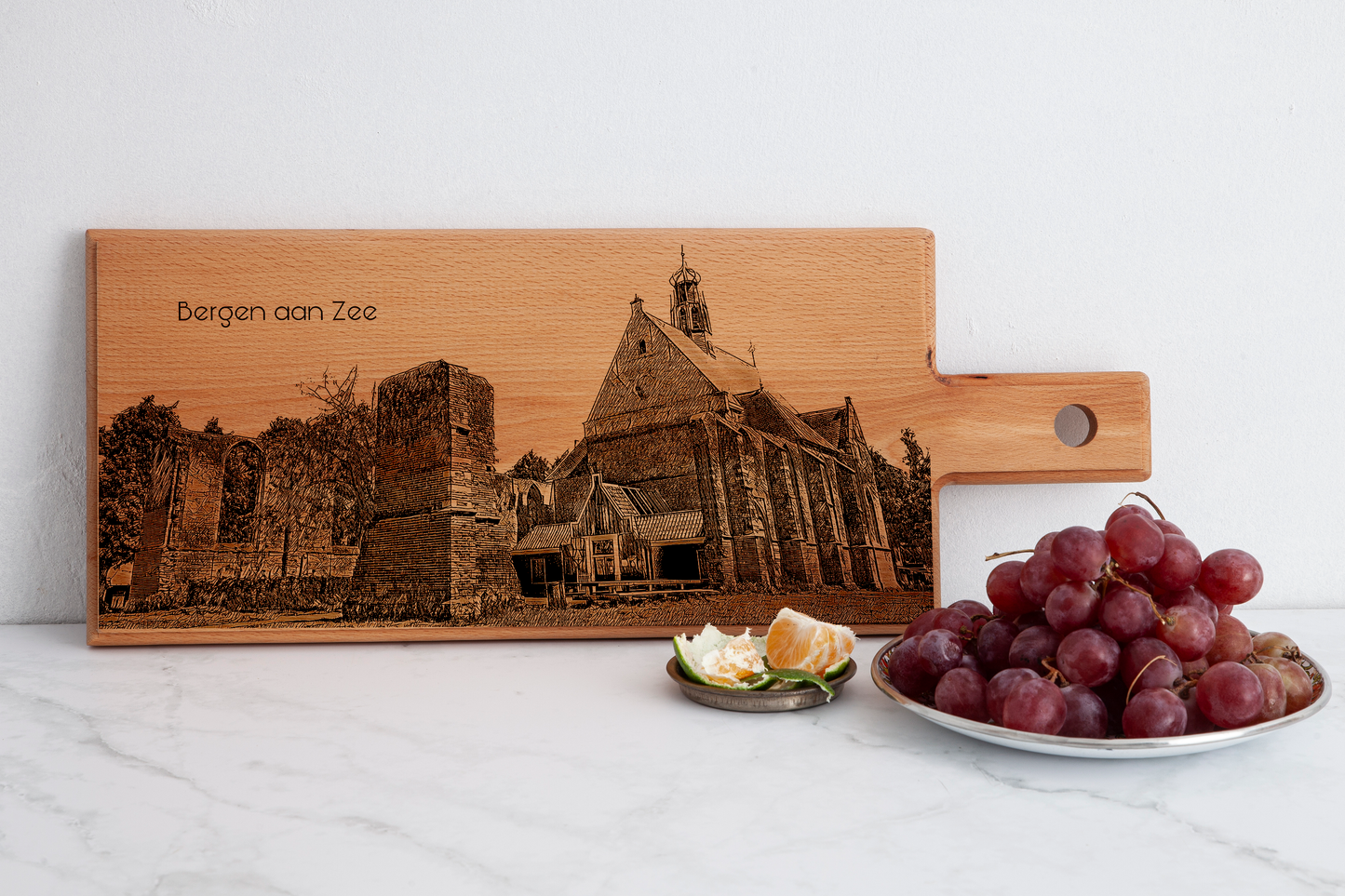 Handmade Bergen Ruïnekerk Engraved Serving Board - Beech Wood