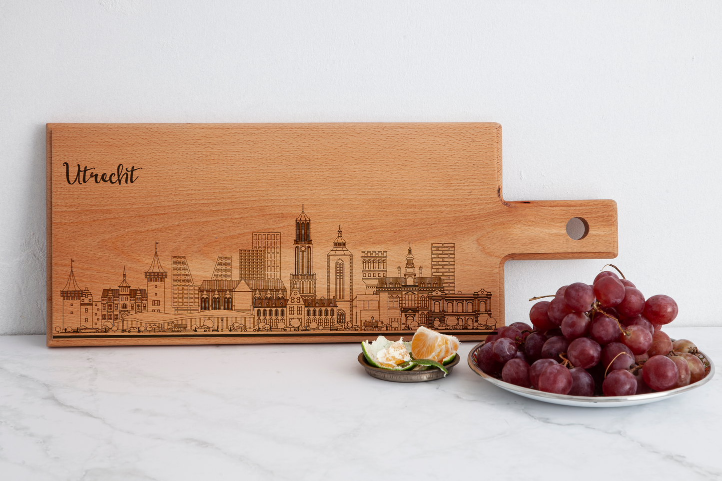 UTRECHT SKYLINE MEDIUM SERVING BOARD