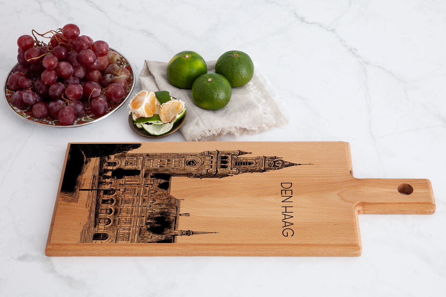 Handmade Den Haag Vredespaleis Engraved Serving Board - Beech Wood