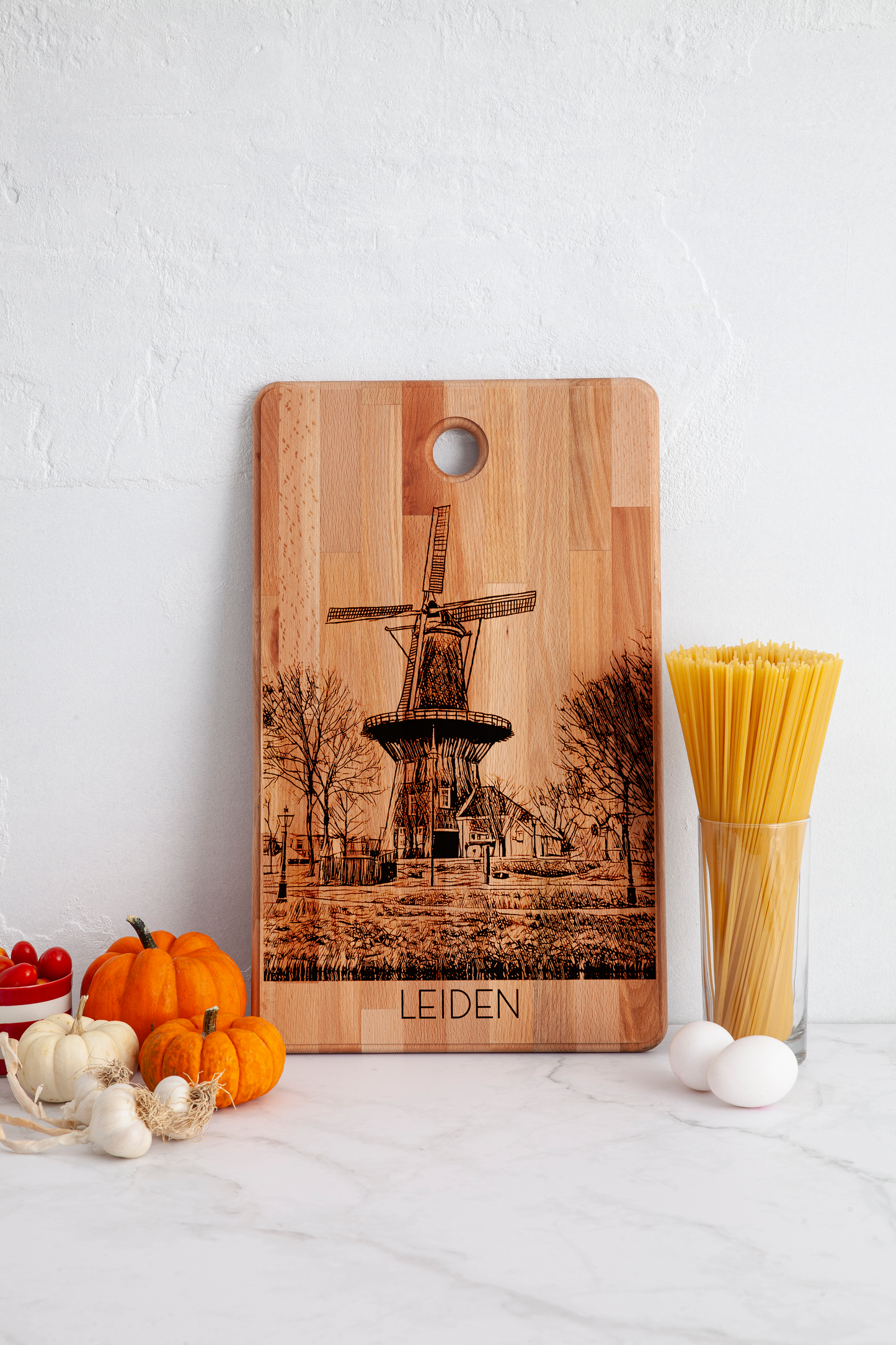 Leiden, Molen De Valk, cutting board, in kitchen