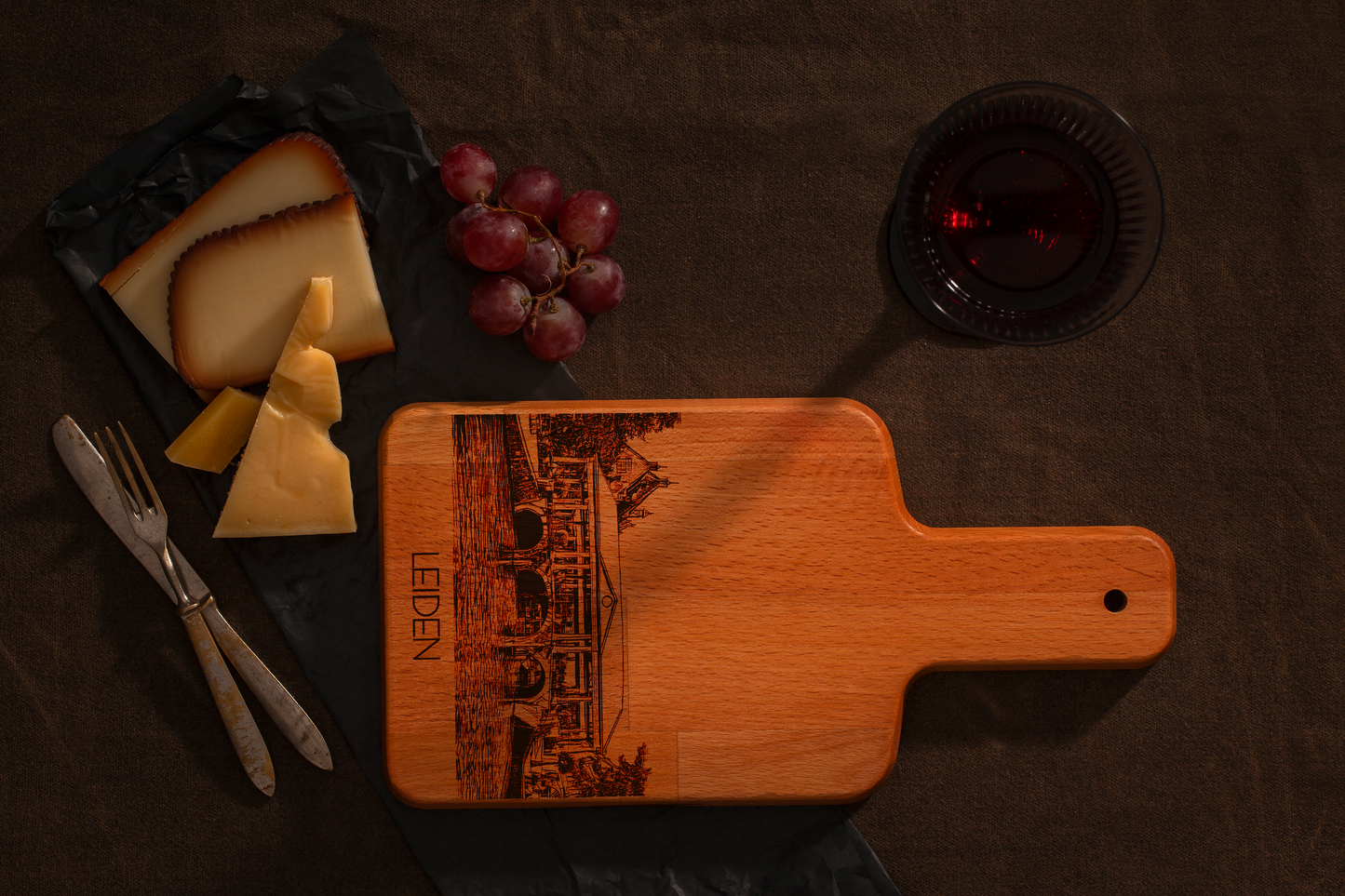 Leiden, Koornbrug, cheese board, antimicrobial