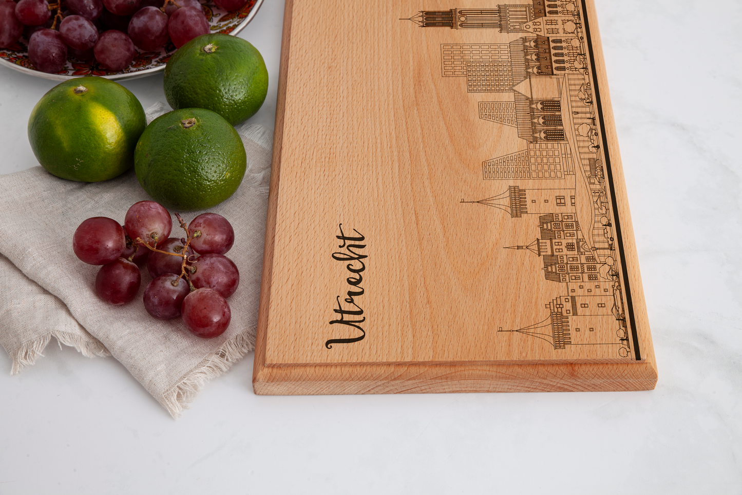 UTRECHT SKYLINE MEDIUM SERVING BOARD