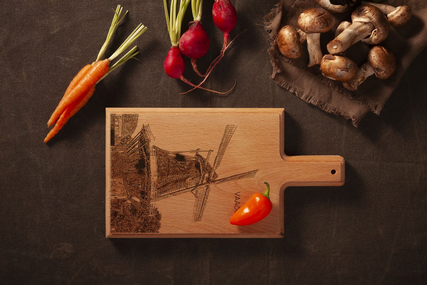 Vaassen Daam’s Molen – Handmade Beechwood Serving & Cheese Board (28 × 15 cm)