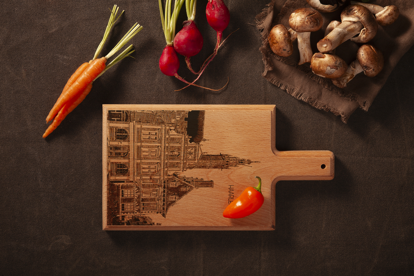Haarlem Stadhuis Cheese Board - Beech Wood