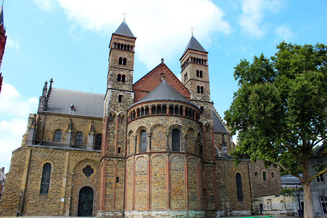 Unveiling Centuries of History: Basiliek Van Sint Servaas in Maastricht