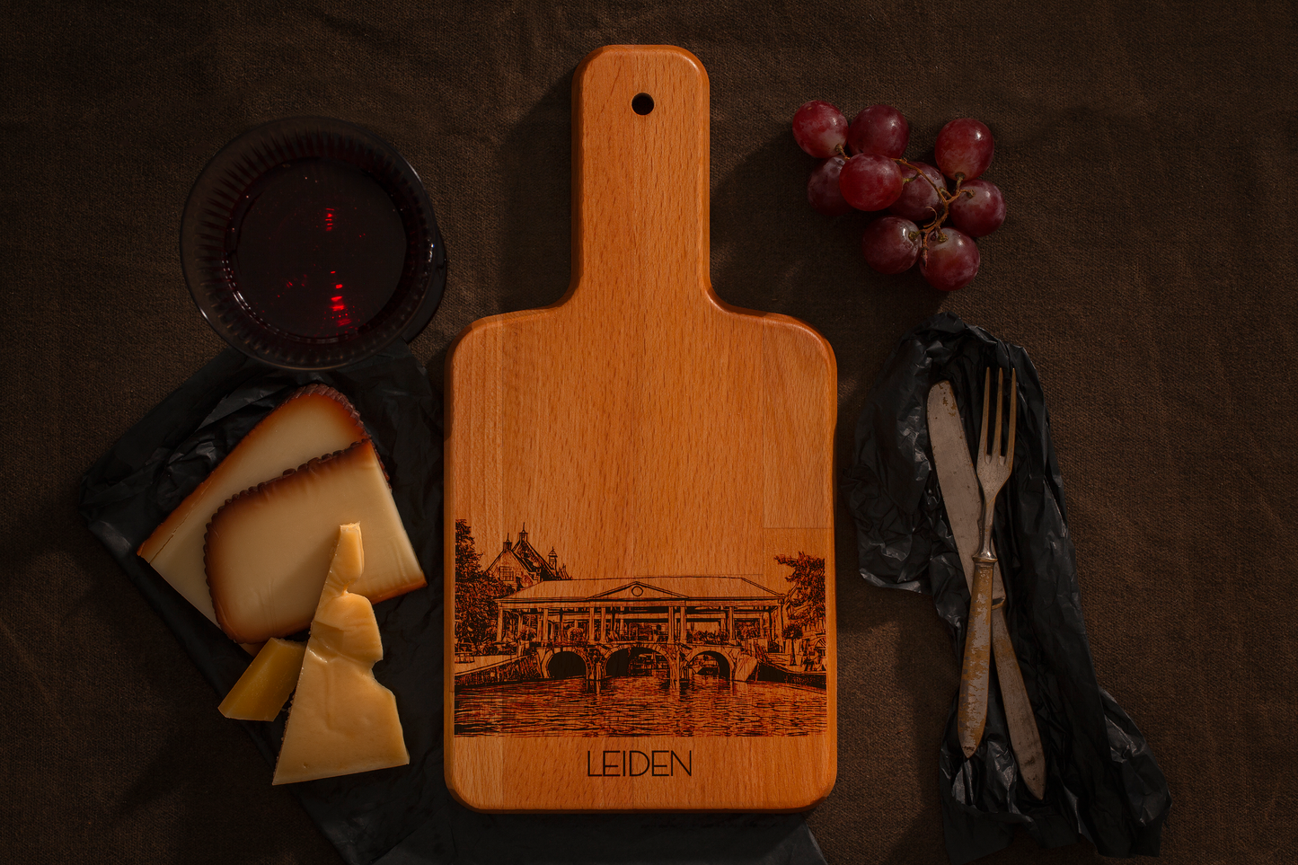 Leiden, Koornbrug, cheese board, main front