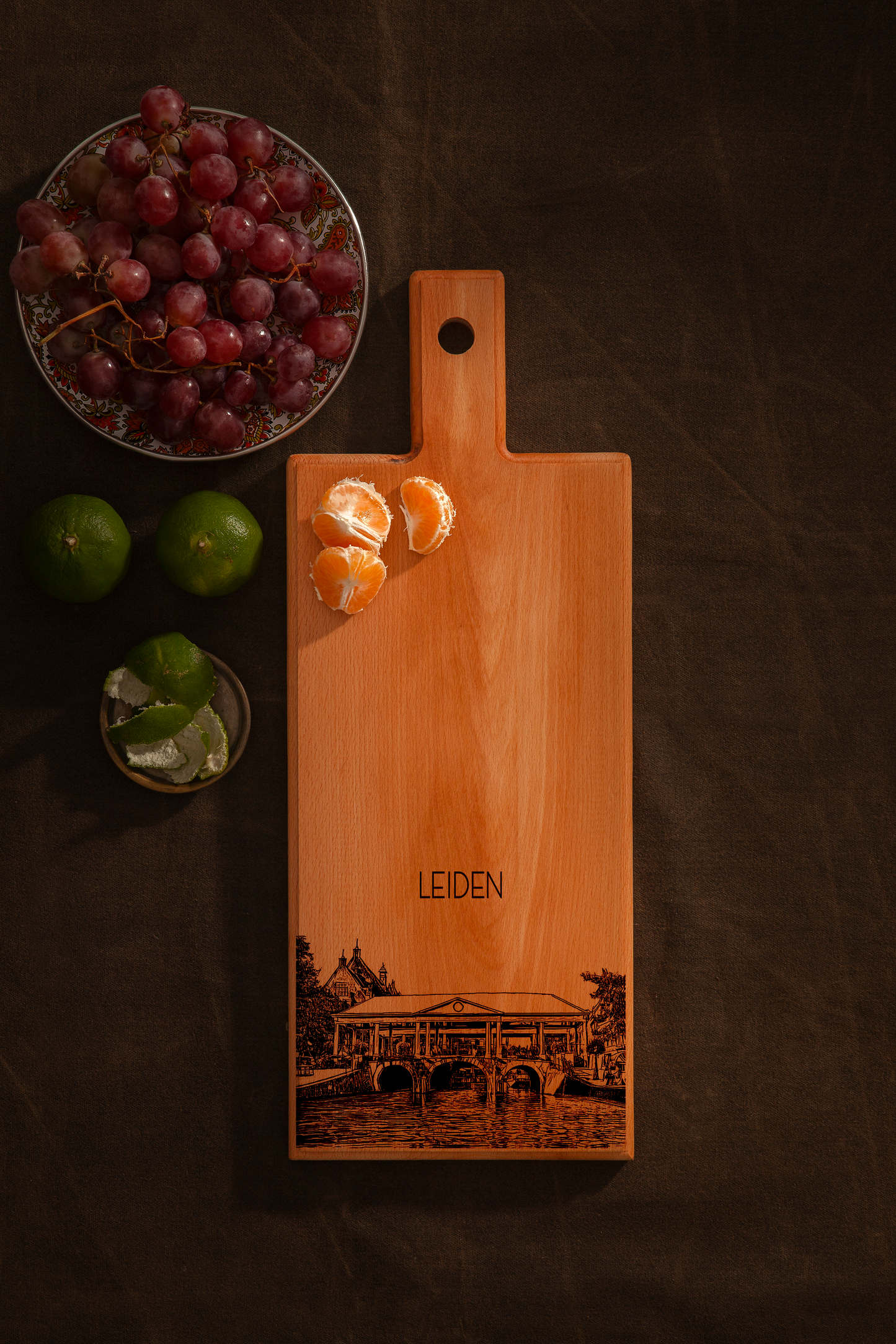 LEIDEN KOORNBRUG MEDIUM SERVING BOARD