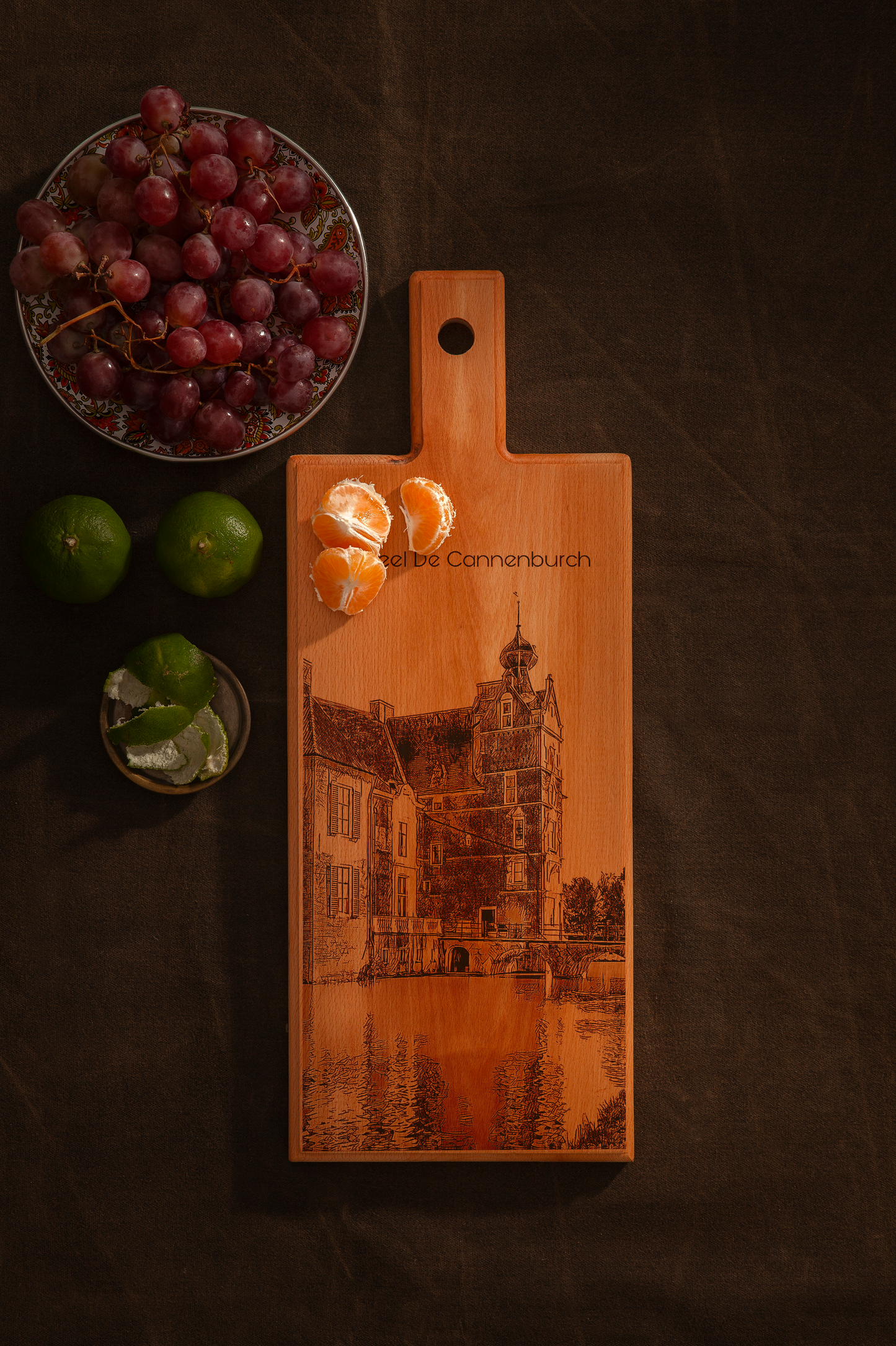 Kasteel De Cannenburch – Houten Serveerplank (49 × 17 cm)