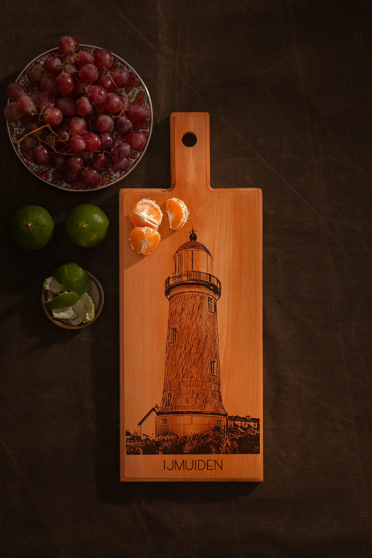 IJmuiden Lage Vuurtoren – Houten Serveerplank (49 × 17 cm)