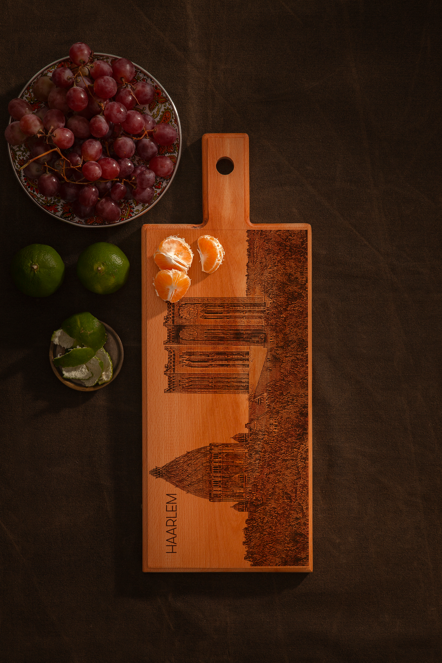 Haarlem Nieuwe St. Bavo – Wooden Serving Board (49 × 17 cm)