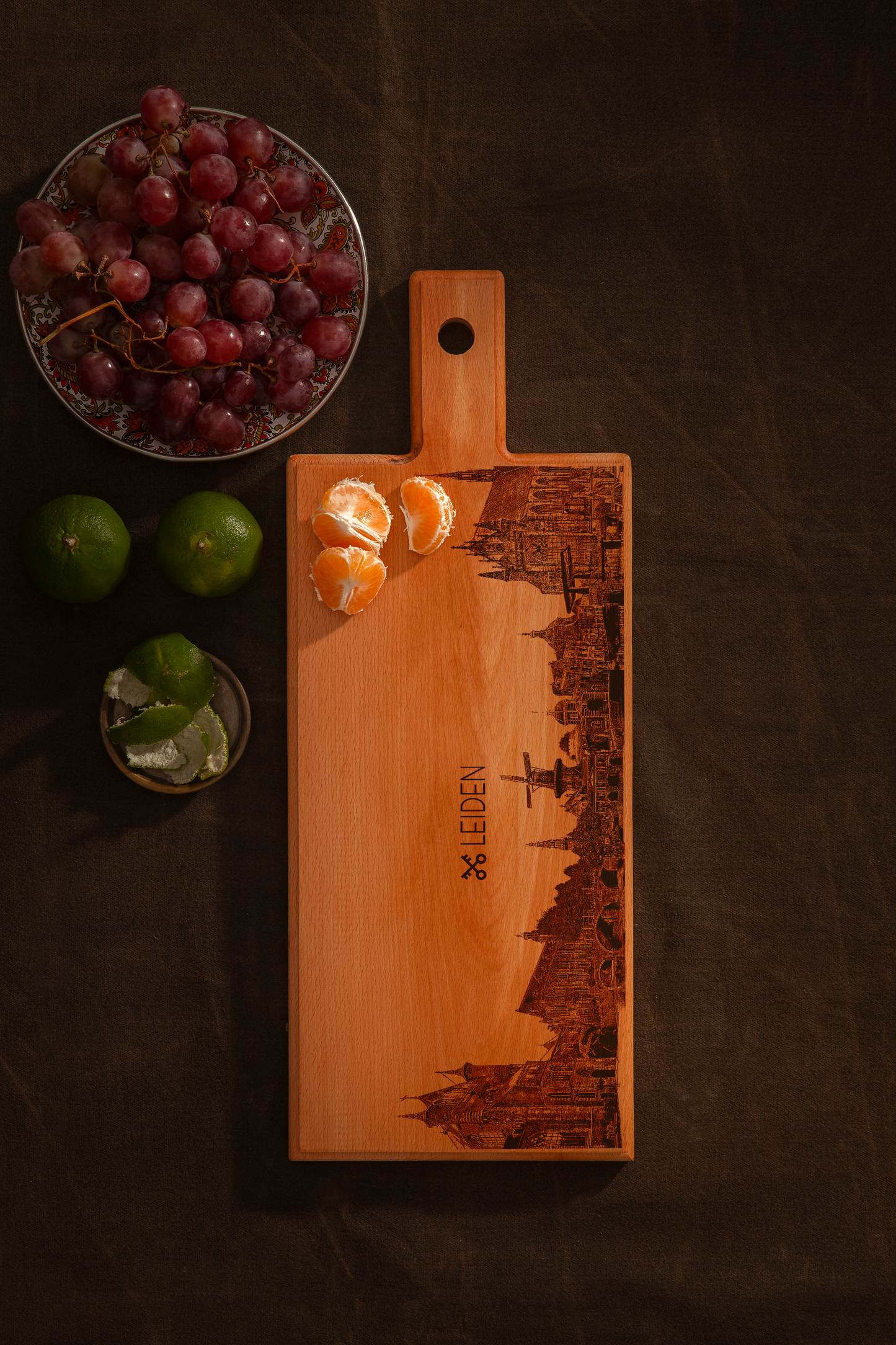 LEIDEN SKYLINE MEDIUM SERVING BOARD