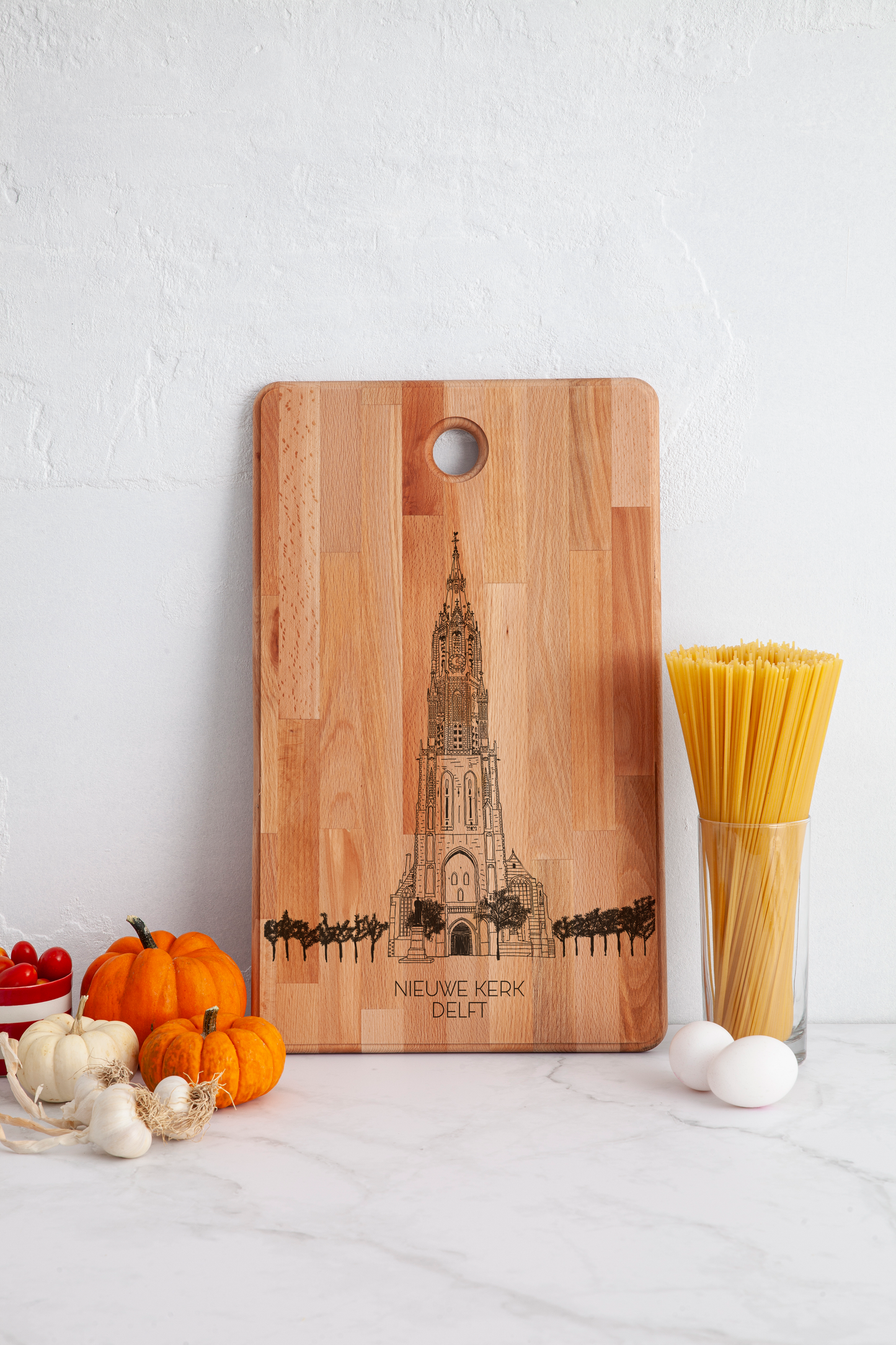 Delft, Nieuwe Kerk, cutting board, in kitchen