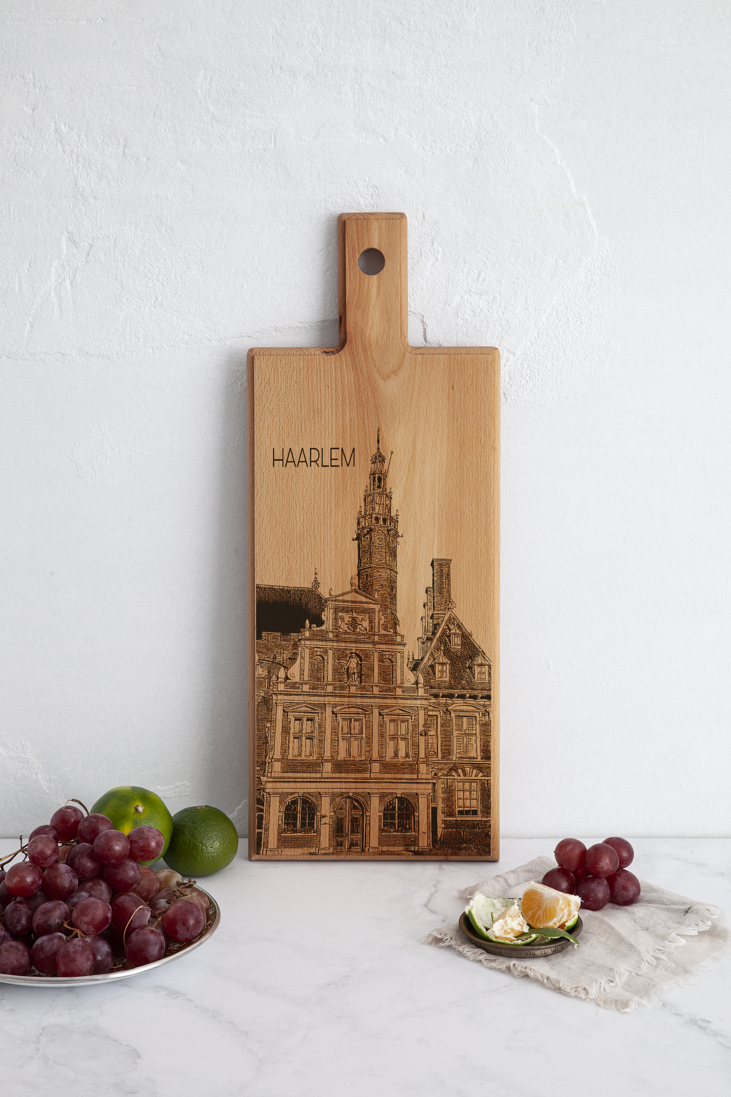 Haarlem Stadhuis – Wooden Serving Board (49 × 17 cm)