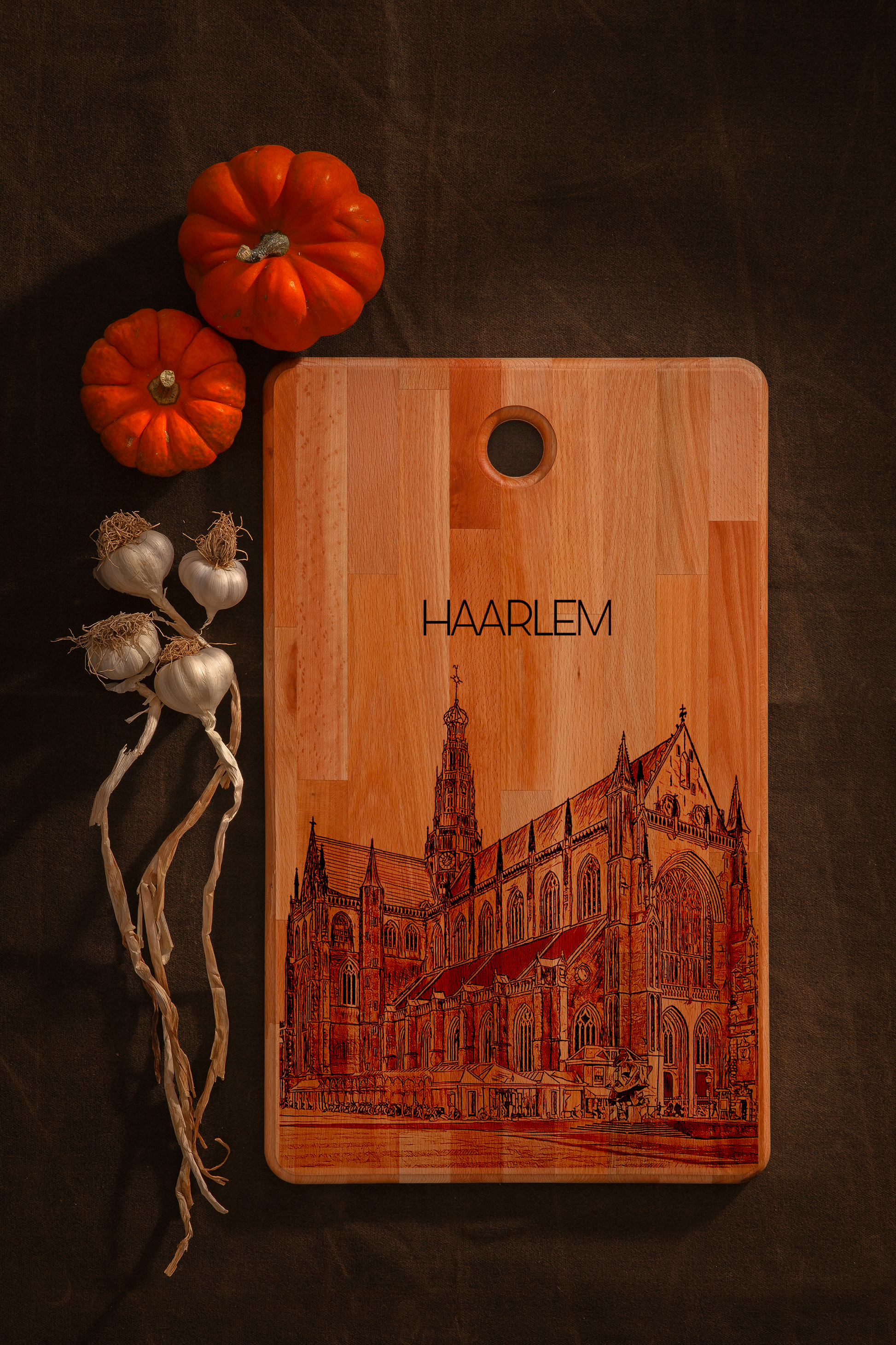 Haarlem, Grote Kerk, cutting board, slicing