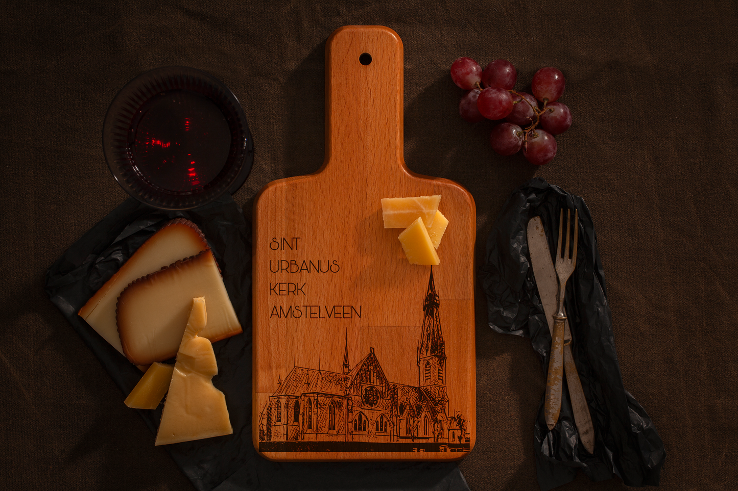 Amstelveen, Sint Urbanuskerk, cheese board, with cheese