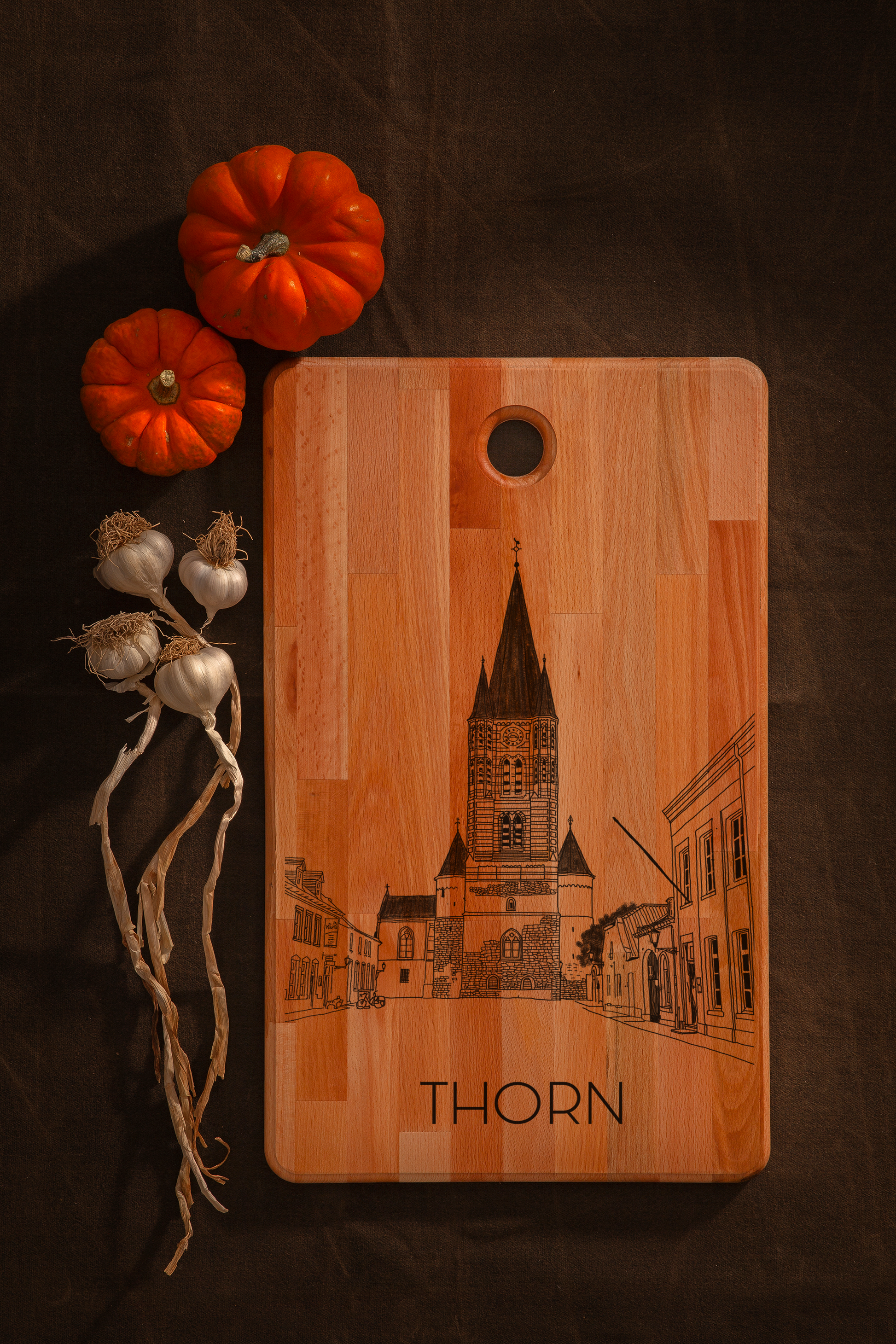 Thorn, Abdij Kerk, cutting board, slicing