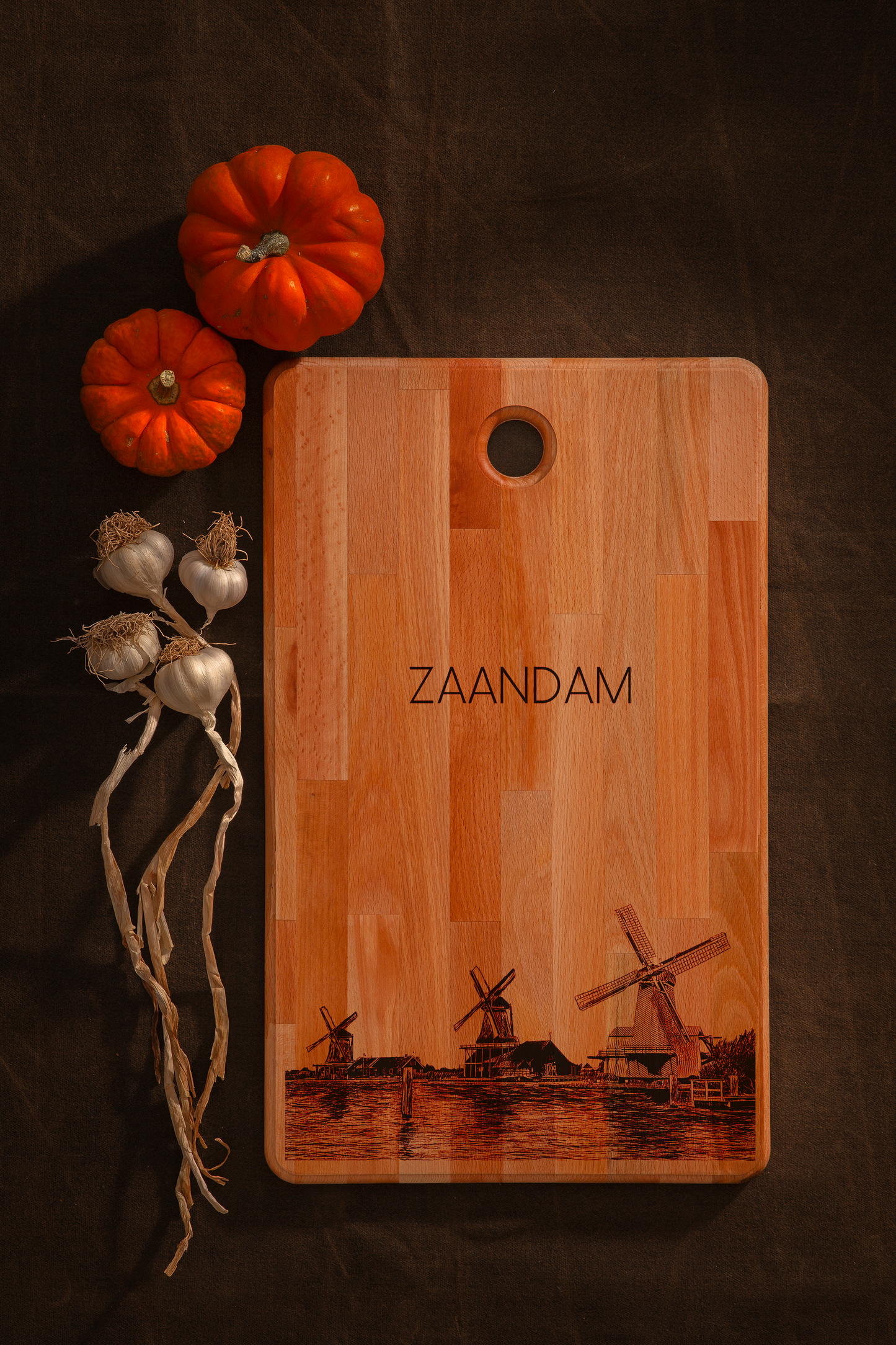 Zaandam, Zaanse Schans, cutting board, slicing