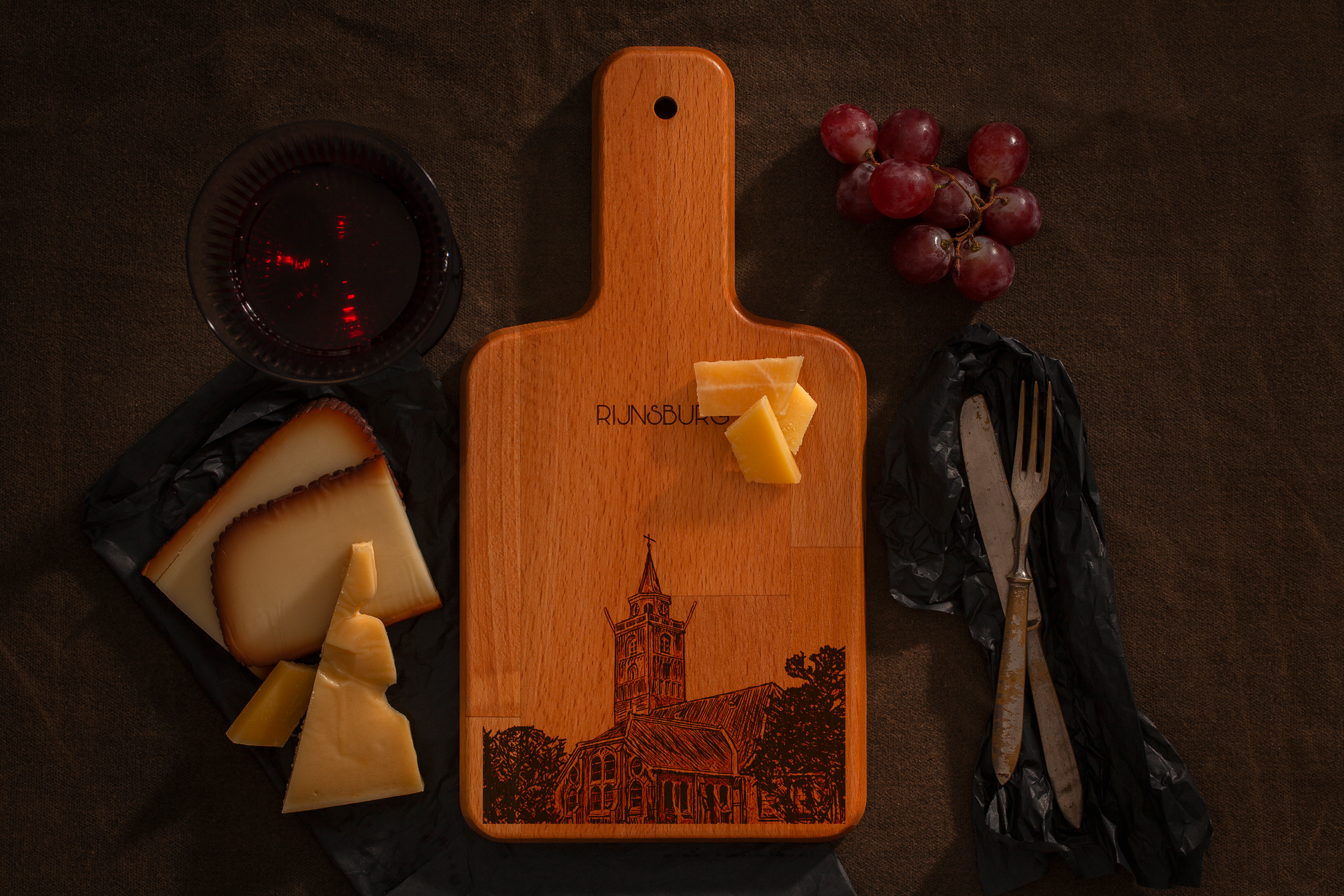 Rijnsburg, Grote Kerk, cheese board, with cheese