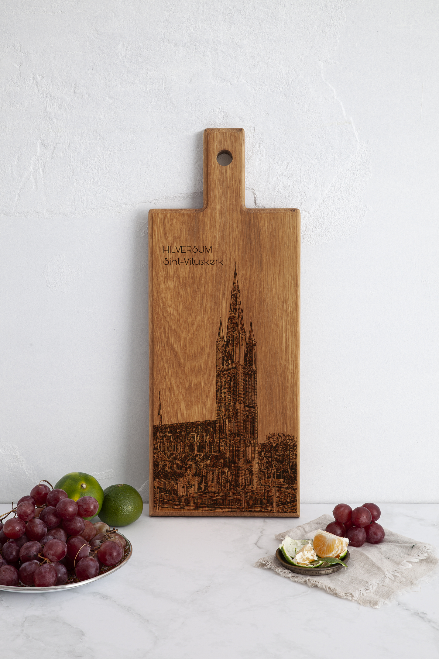 Hilversum Sint-Vituskerk – Wooden Serving Board (49 × 17 cm)