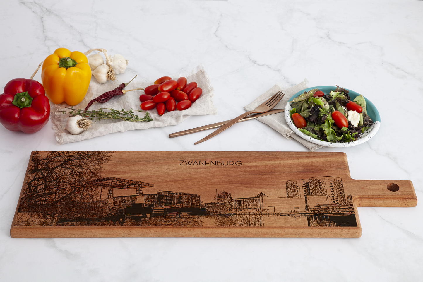 Zwanenburg Skyline Houten Serveerplank – 60 x 17 cm