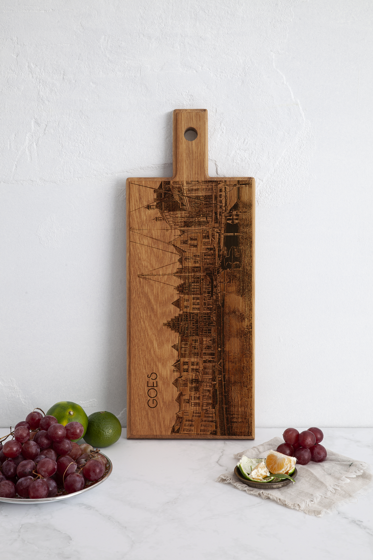 Goes Skyline – Handgemaakte Houten Serveer- & Kaasplank (49 × 17 cm)