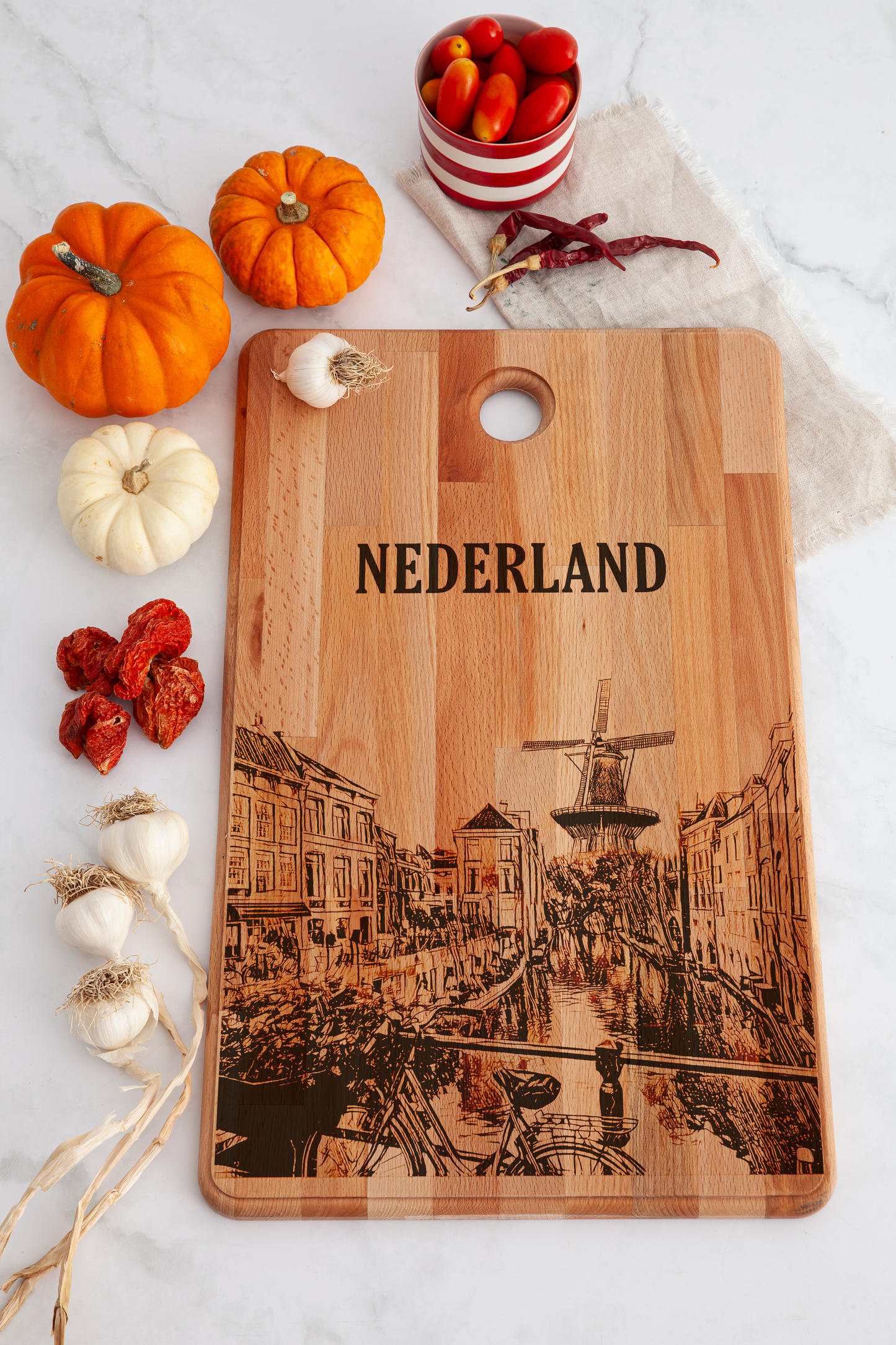 Nederland, City View, cutting board, on countertop