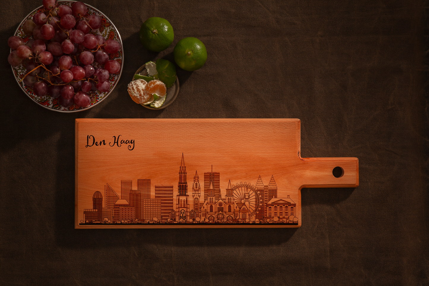 Den Haag, Skyline, medium serving board, close-up