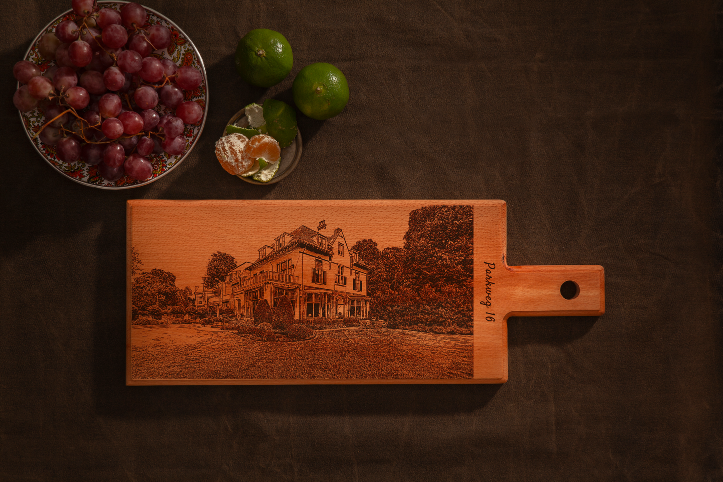 Gepersonaliseerde Handgetekende Houten Serveerplank (49 × 17 cm)