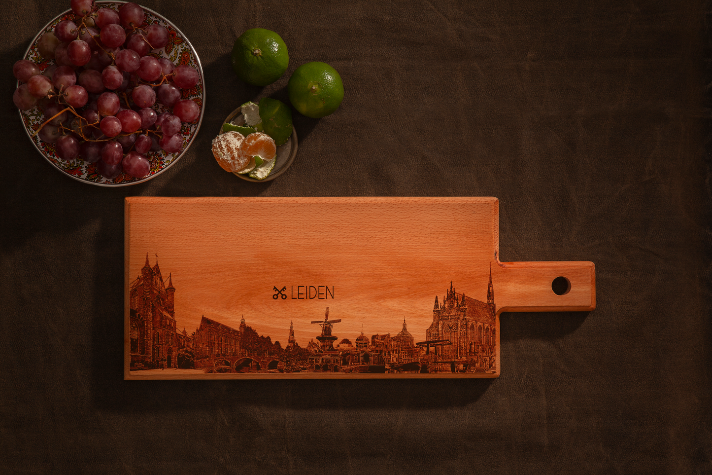 LEIDEN SKYLINE MEDIUM SERVING BOARD