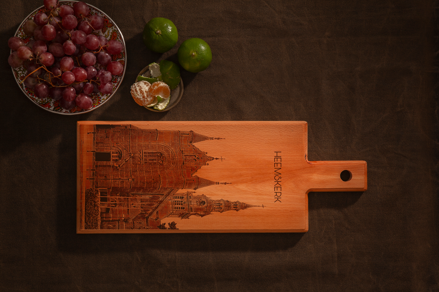 Heemskerk Sint-Laurentiuskerk – Wooden Serving Board (49 × 17 cm)