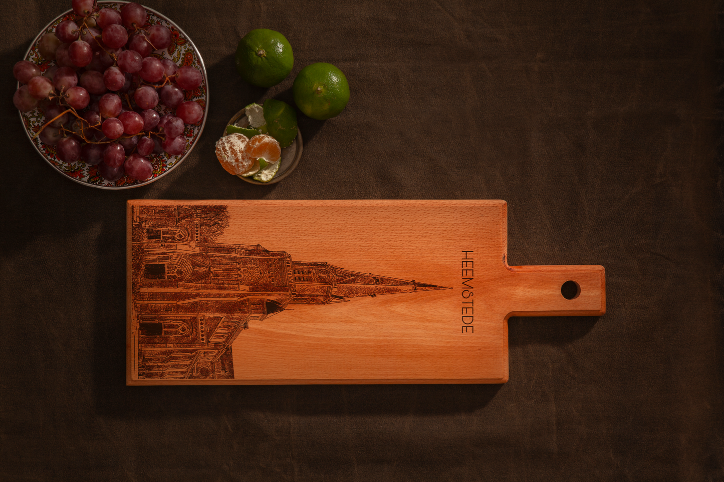 Heemstede Heilige Bavo – Wooden Serving Board (49 × 17 cm)