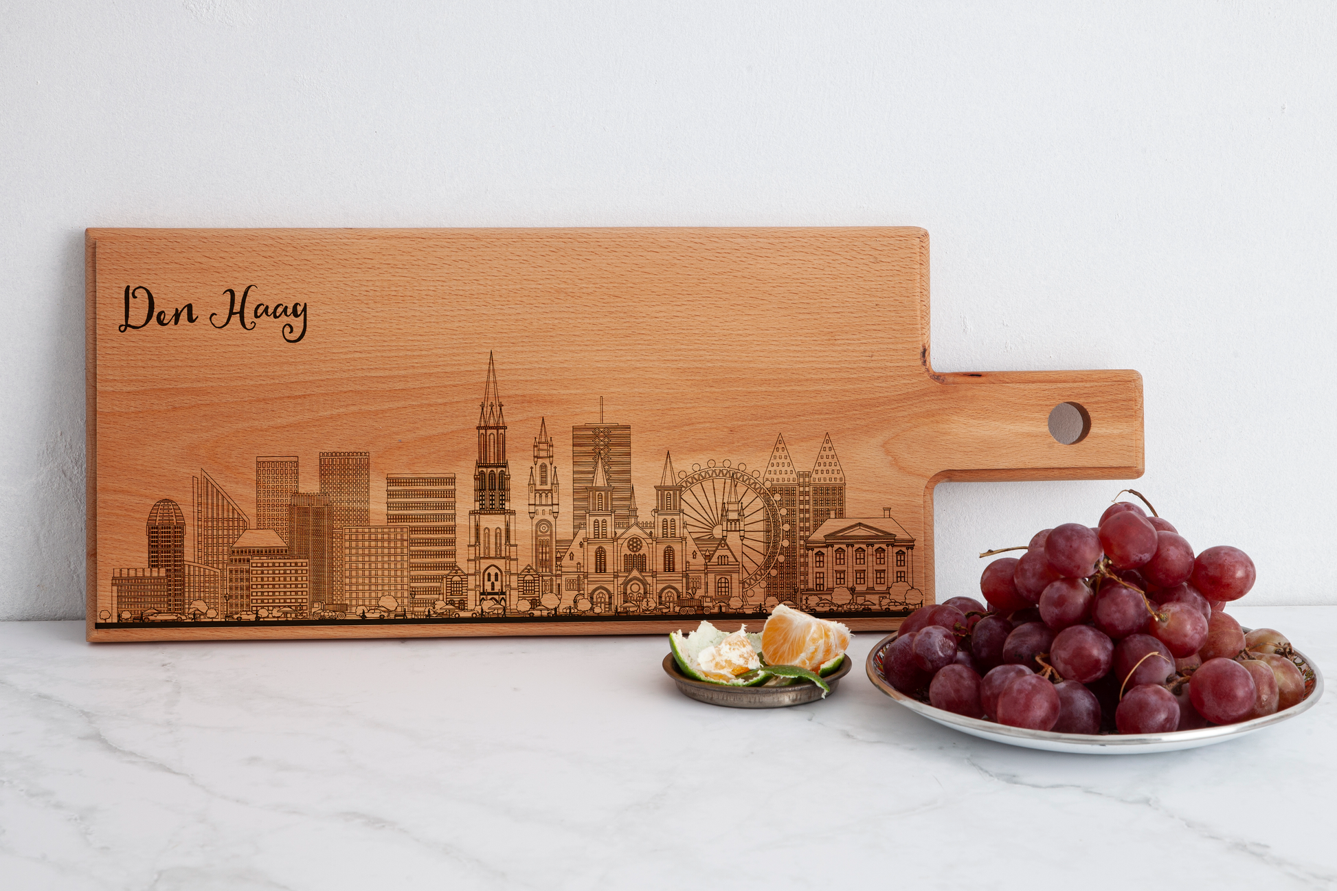 Den Haag, skyline, medium serving board, with grape