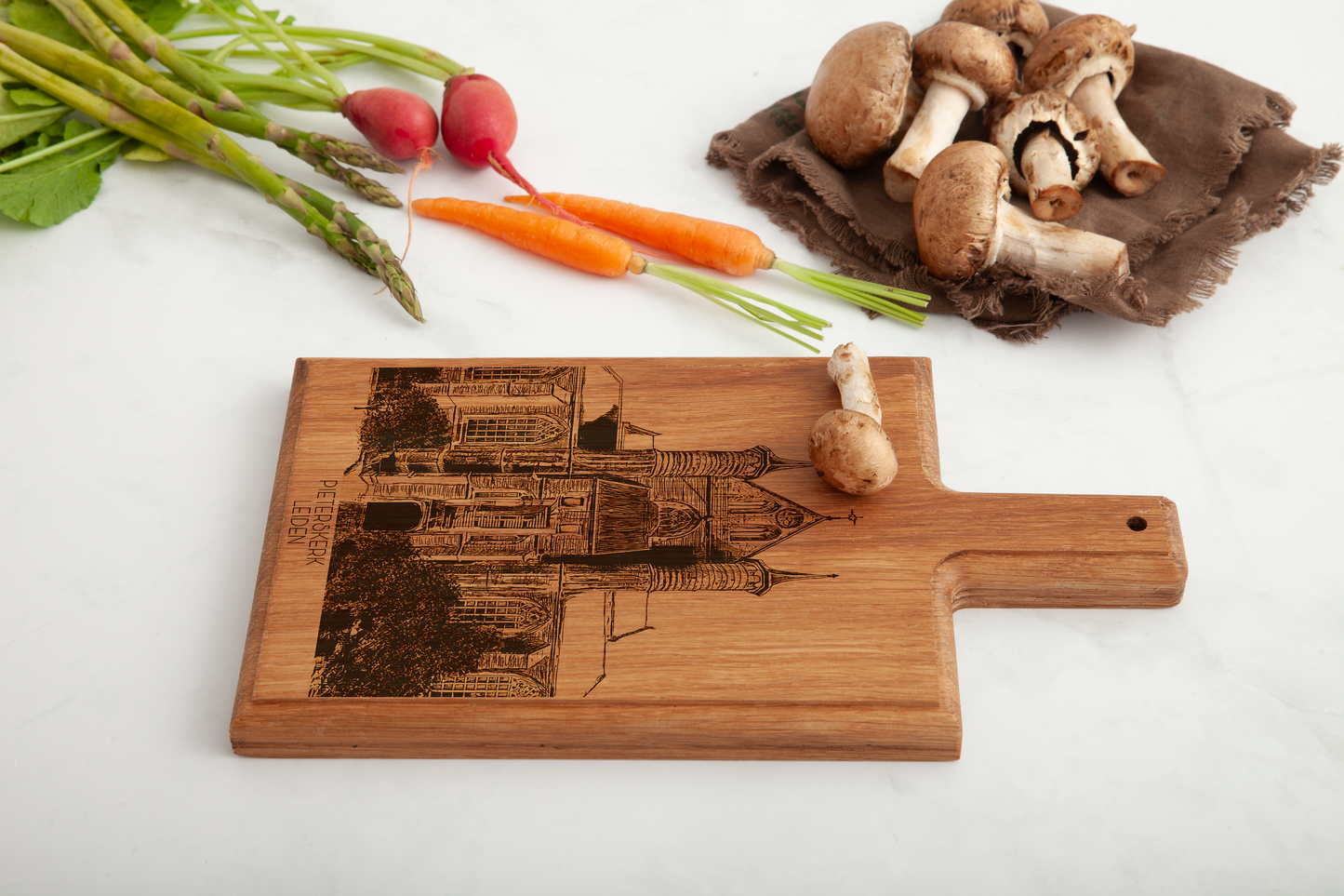 Leiden Pieterskerk Handmade , Engraved Cheese Board - Beech Wood