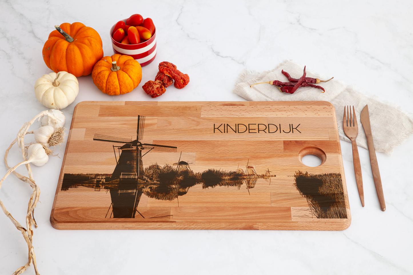 Rotterdam, Kinderdijk, cutting board, with knife
