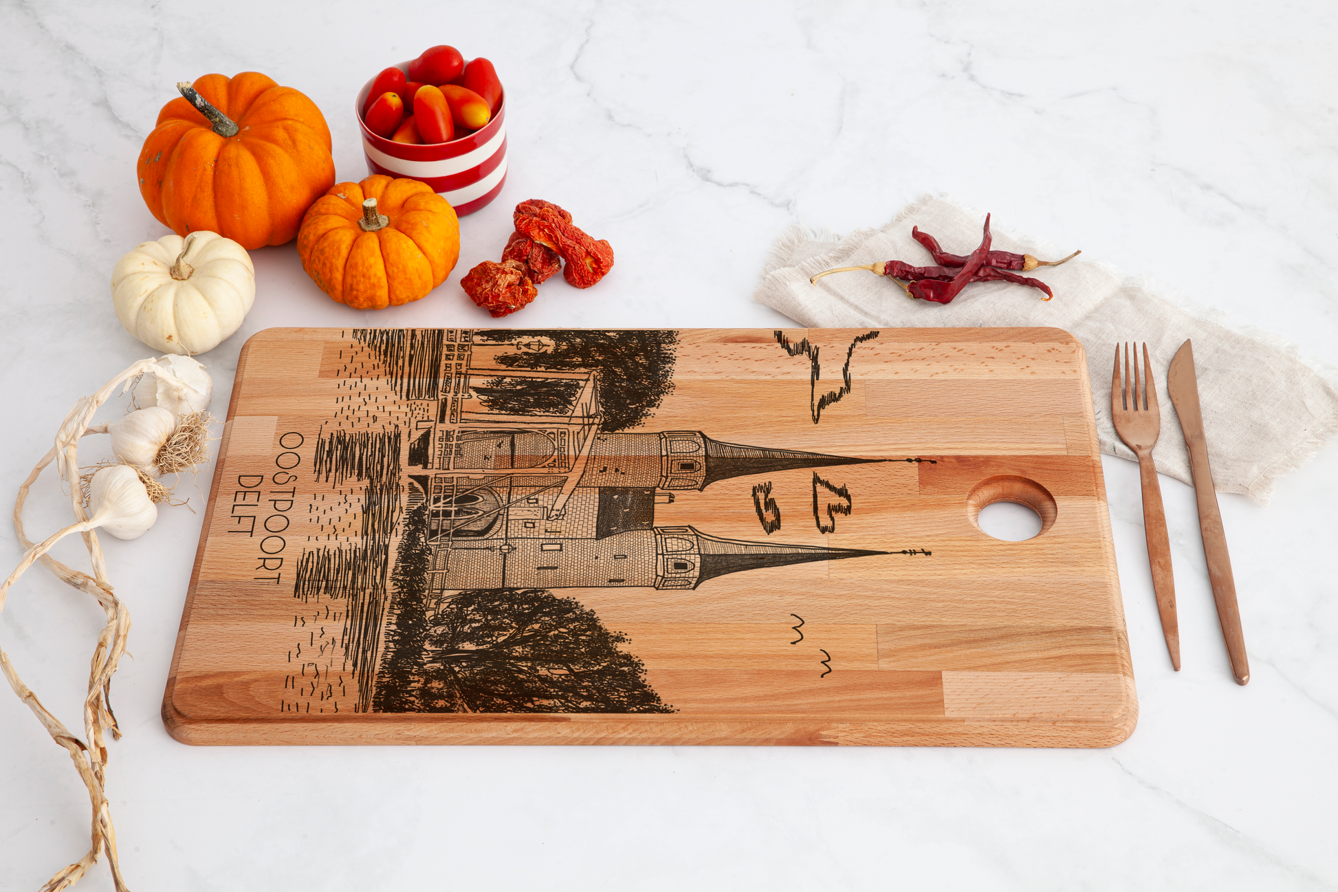 Delft, Oostpoort, cutting board, with knife