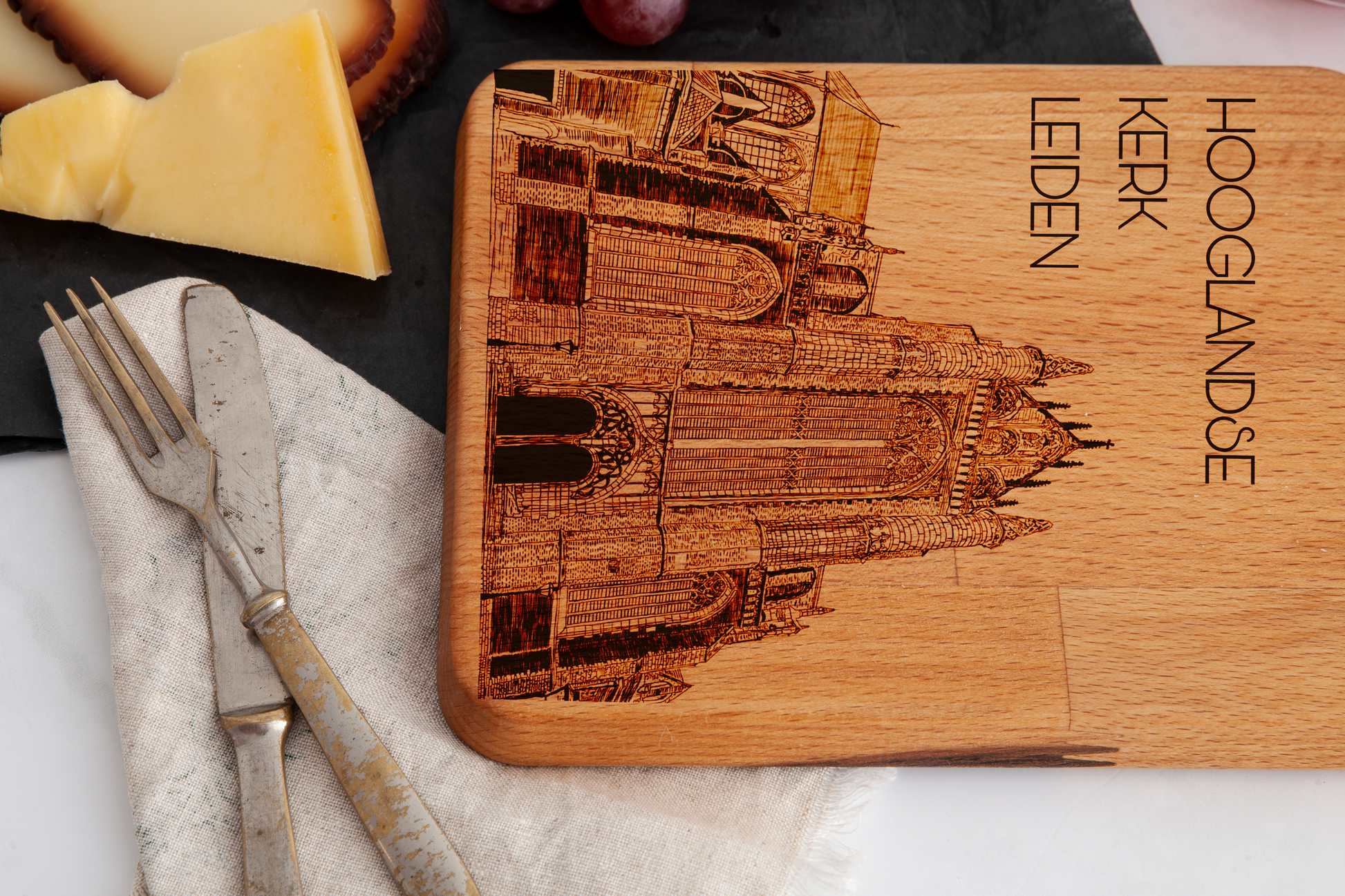 Leiden, Hooglandse Kerk, cheese board, wood grain