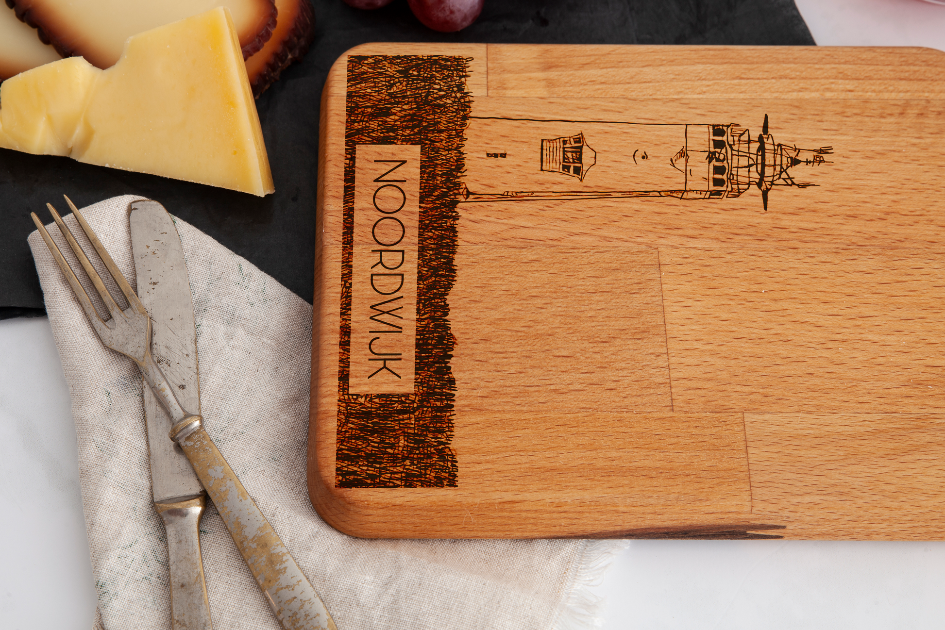 Noordwijk, Vuurtoren, cheese board, wood grain
